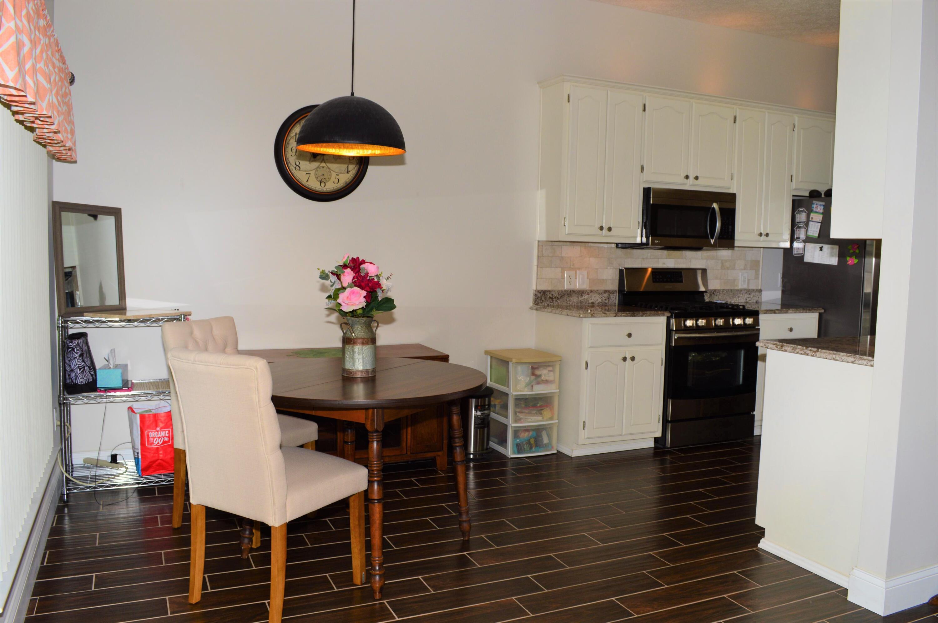 Delwood Point at the Preserve - Residential