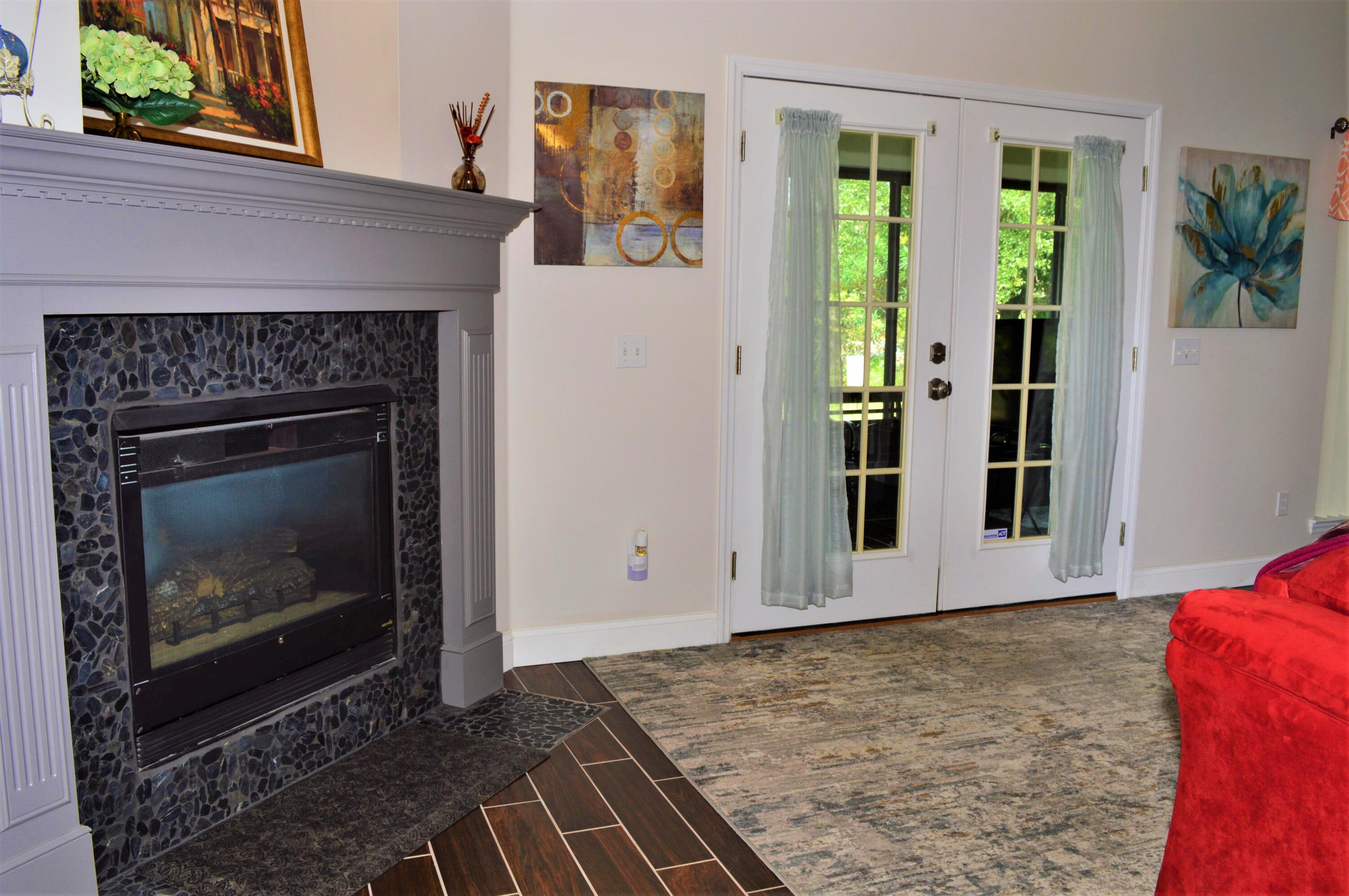 Delwood Point at the Preserve - Residential