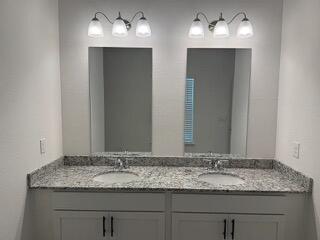 Owl's Head East - Residential Lease