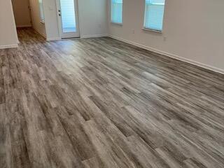 Owl's Head East - Residential Lease