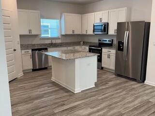 Owl's Head East - Residential Lease
