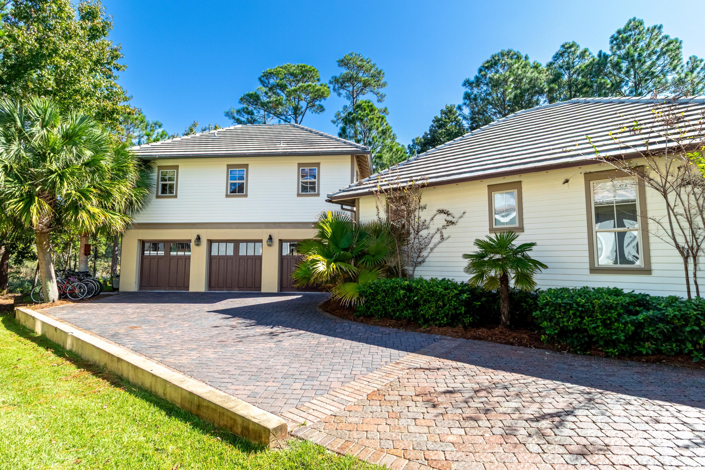 BURNT PINE - Residential