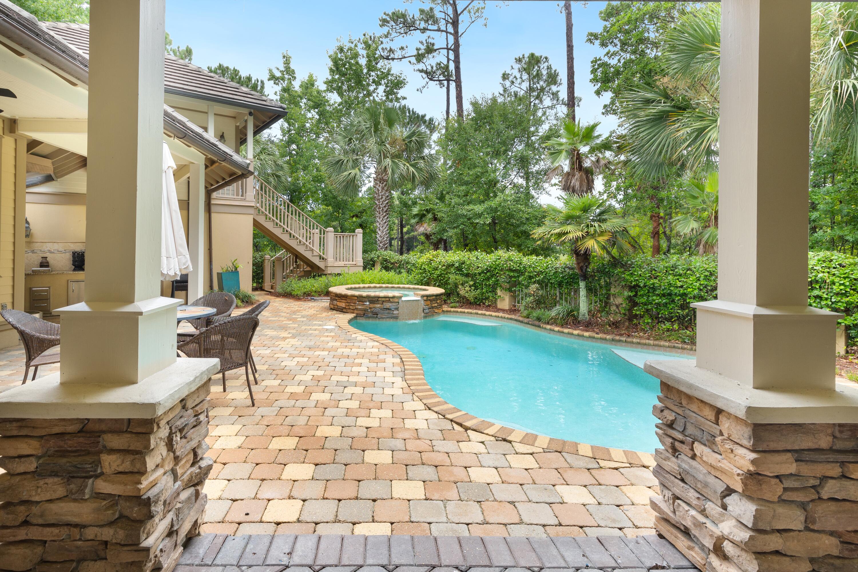 BURNT PINE - Residential