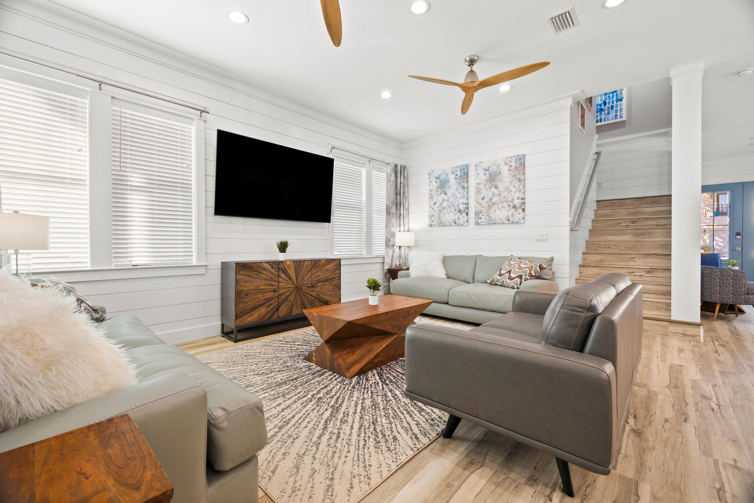 FRANGISTA BEACH 2ND ADDN - Residential