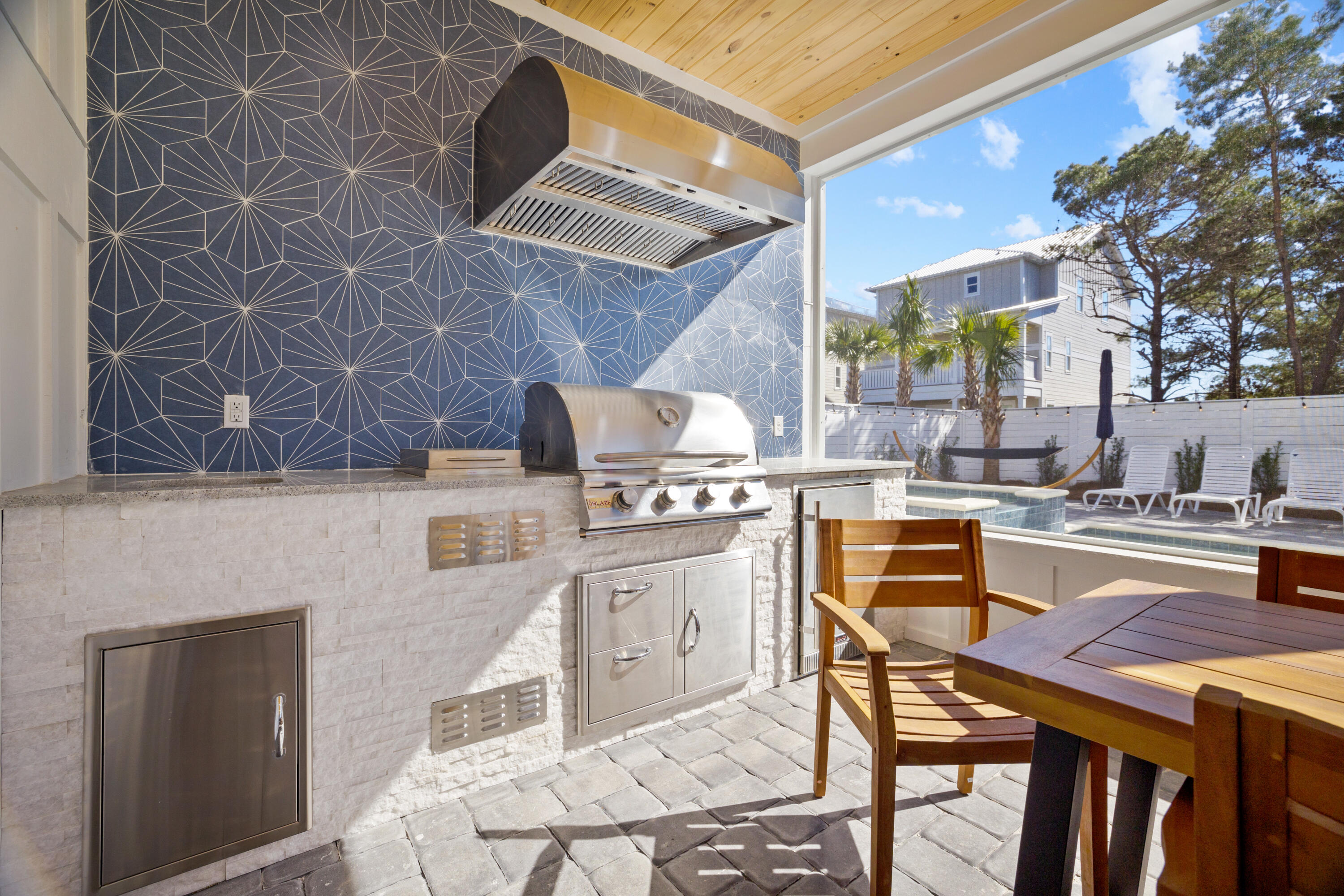 FRANGISTA BEACH 2ND ADDN - Residential