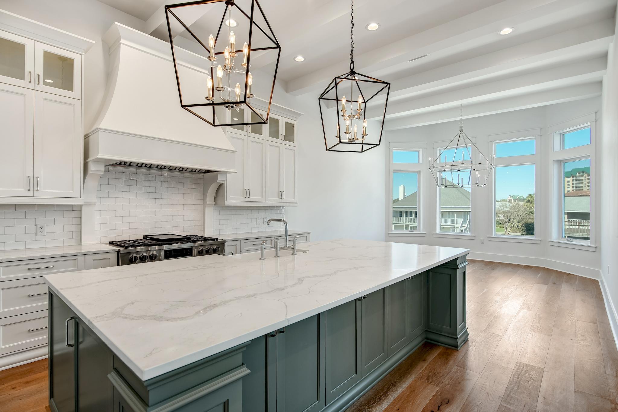 HOLIDAY ISLE - Residential