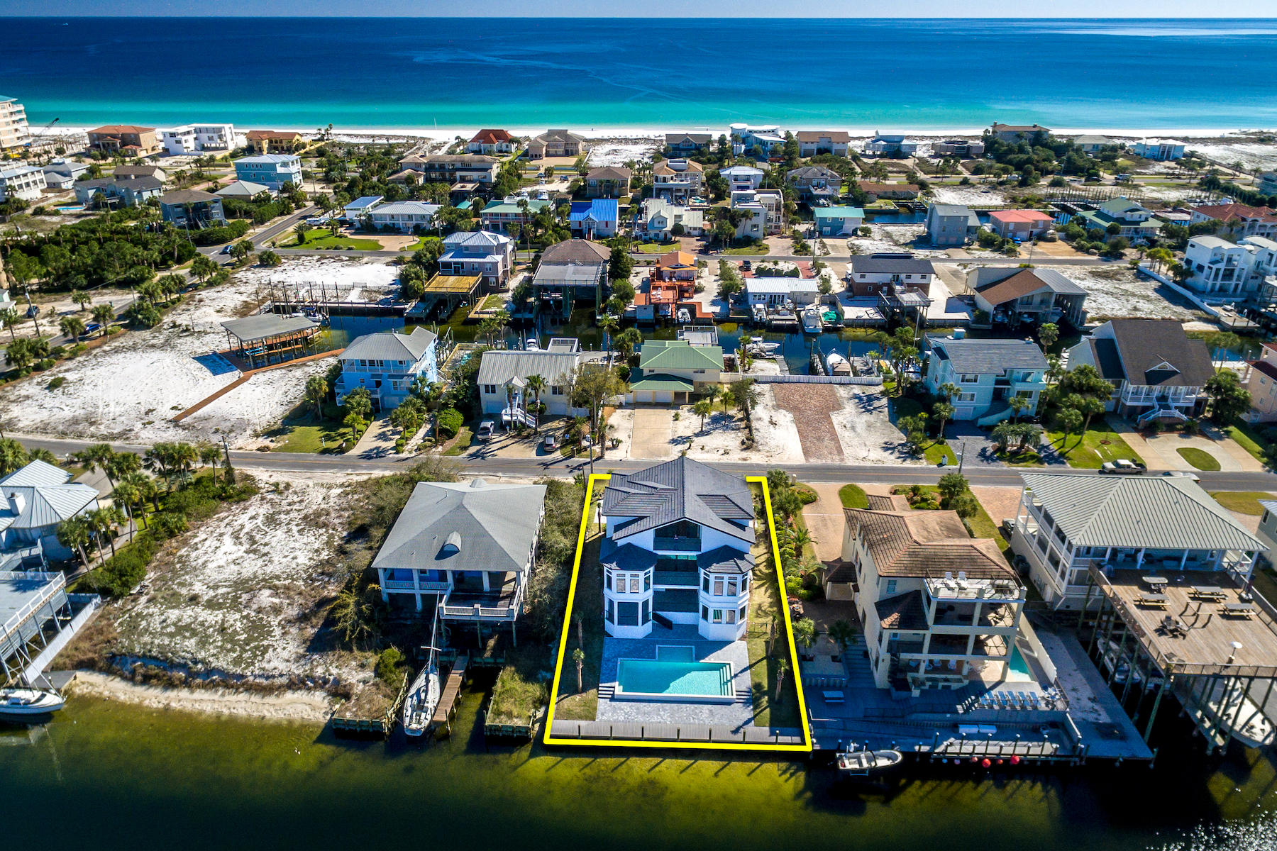 HOLIDAY ISLE - Residential