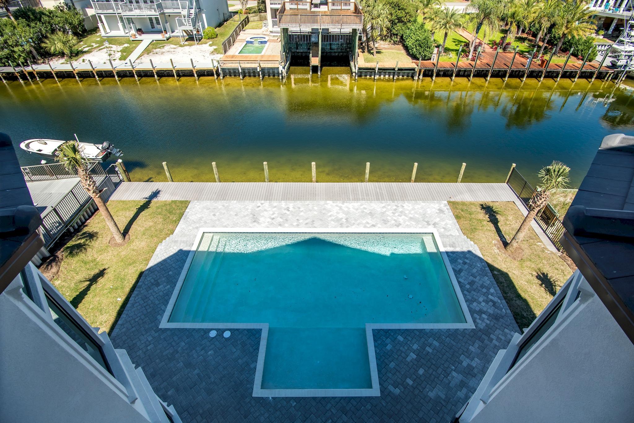 HOLIDAY ISLE - Residential