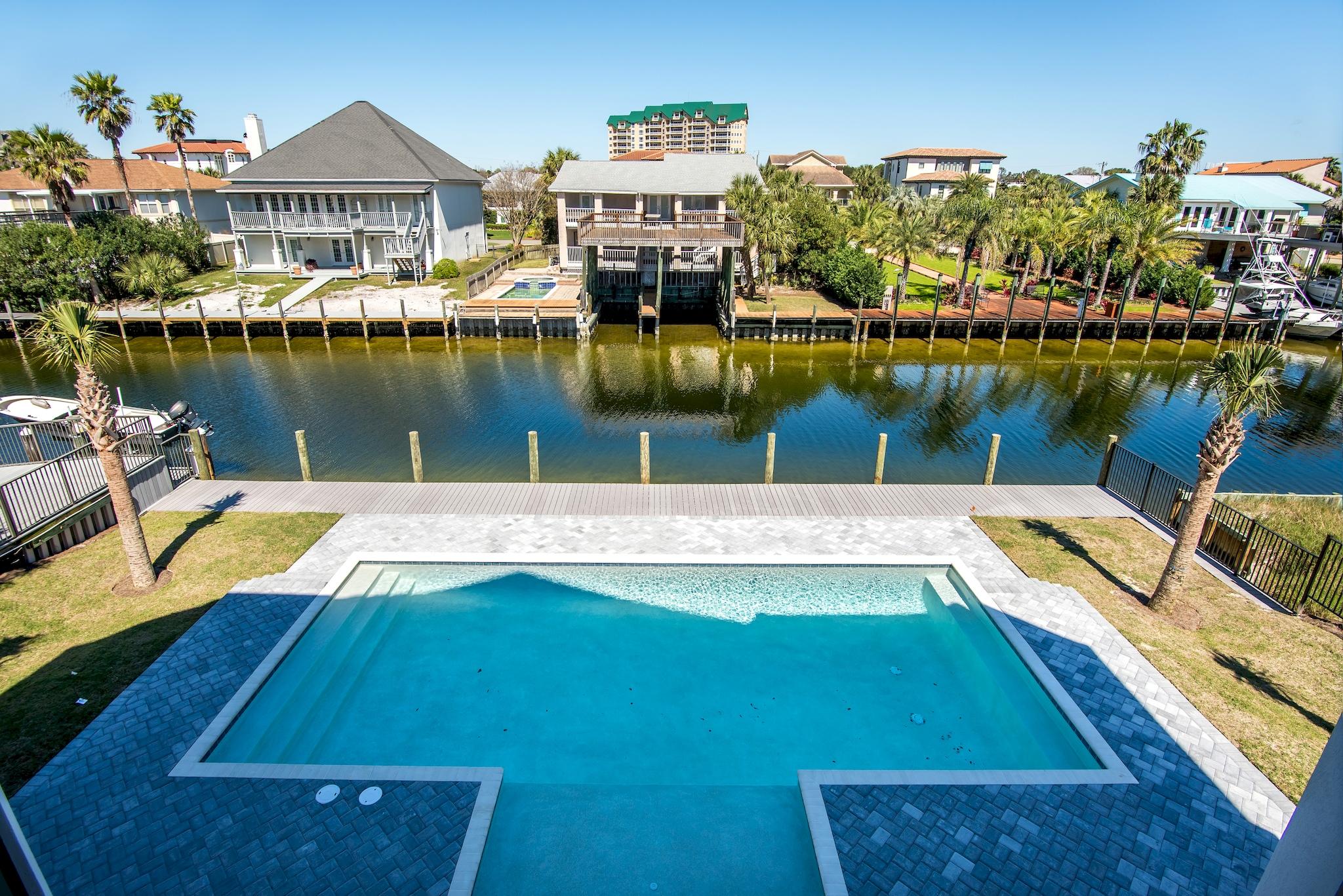 HOLIDAY ISLE - Residential