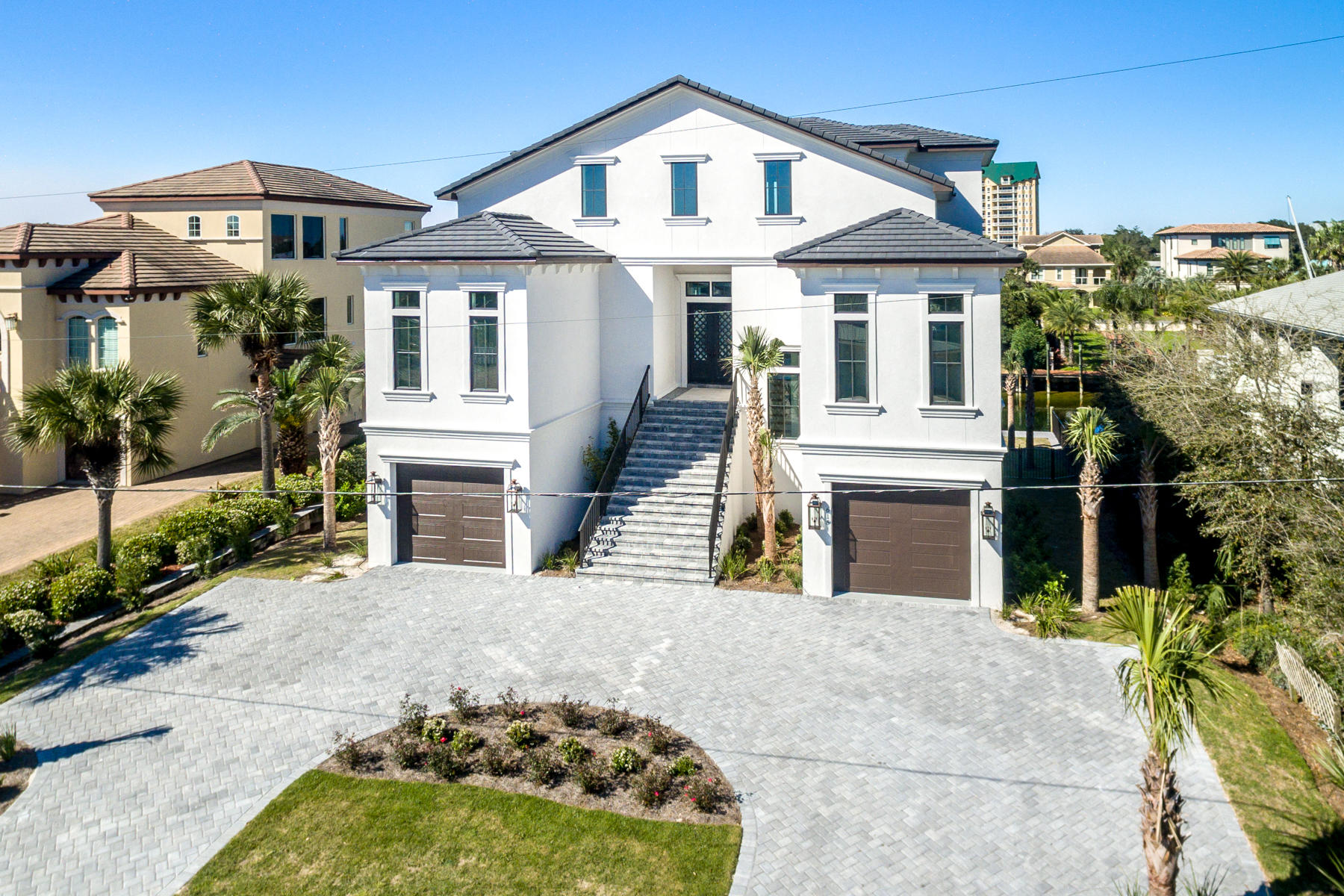 HOLIDAY ISLE - Residential