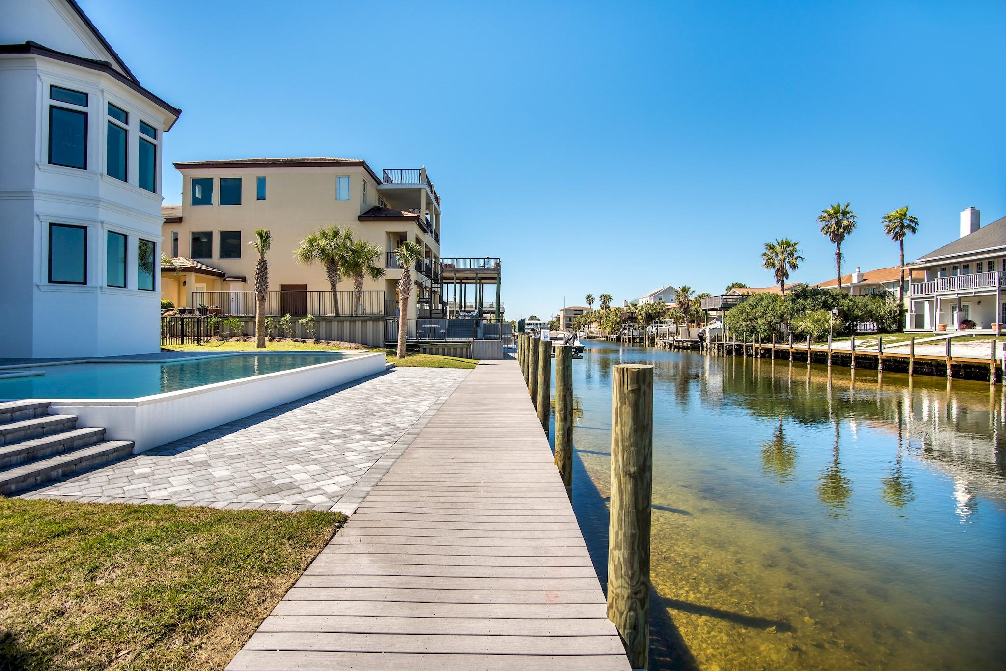 HOLIDAY ISLE - Residential