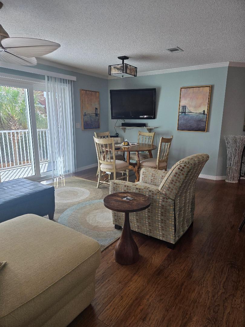 BEACHSIDE VILLAS CONDO - Residential