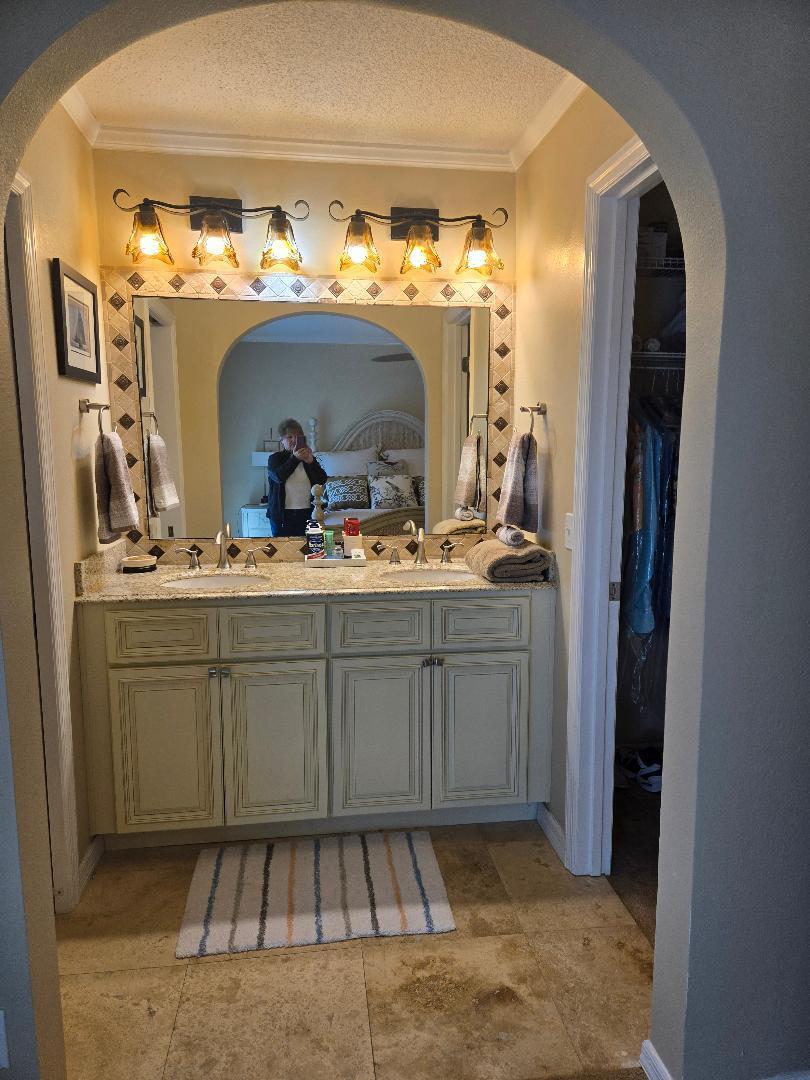 BEACHSIDE VILLAS CONDO - Residential