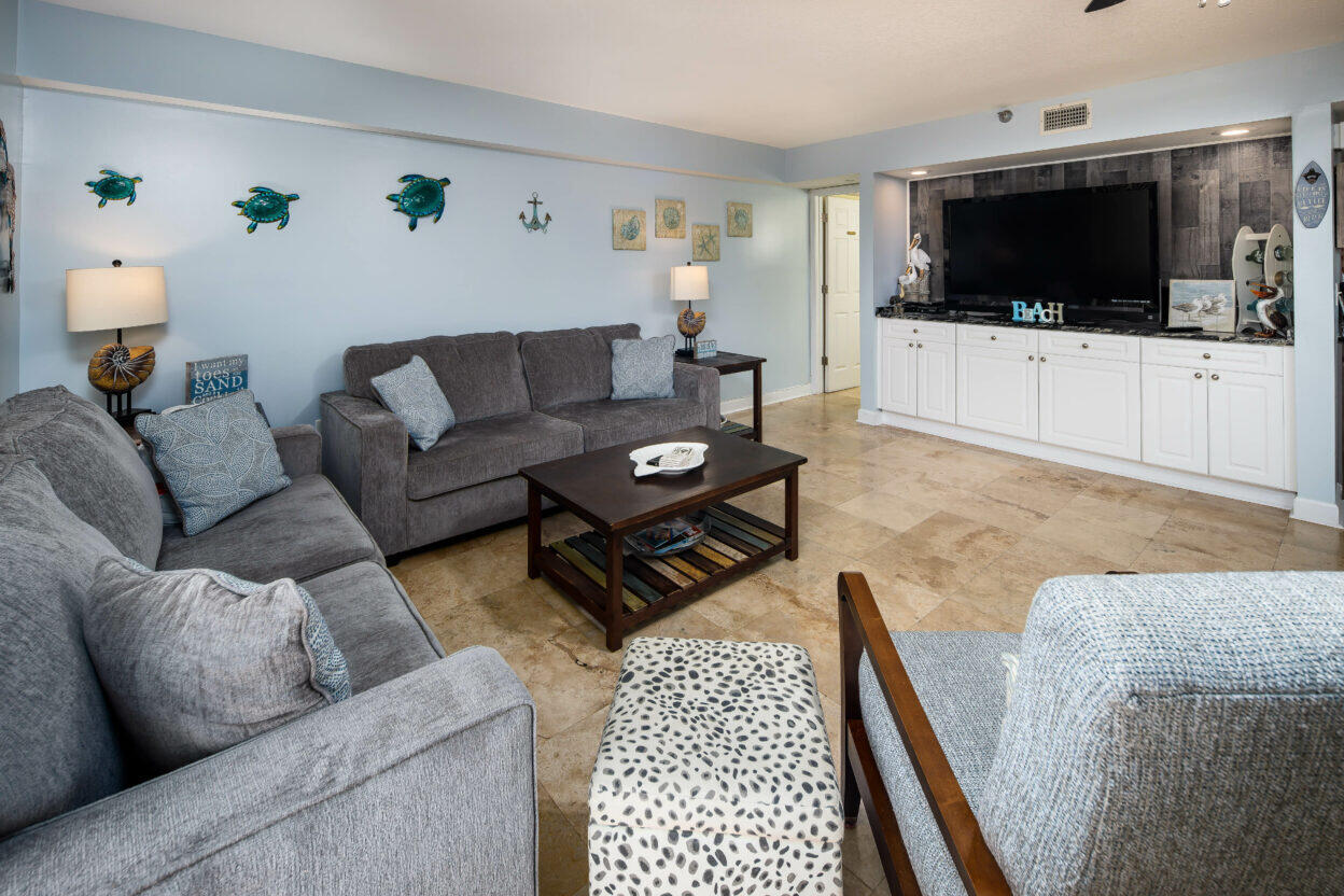 660 Nautilus Court 1103