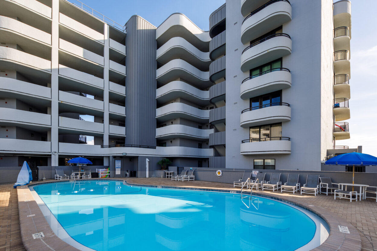 Nautilus Condominiums - Residential