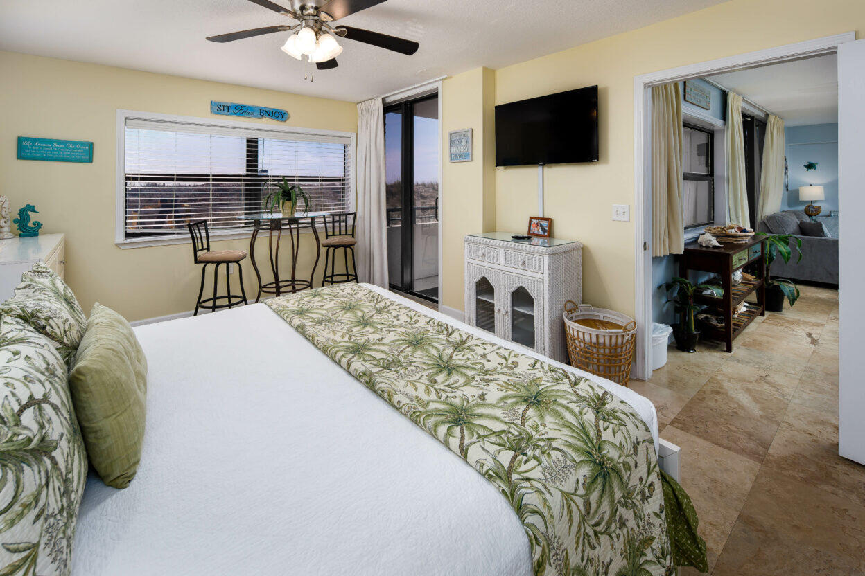 Nautilus Condominiums - Residential