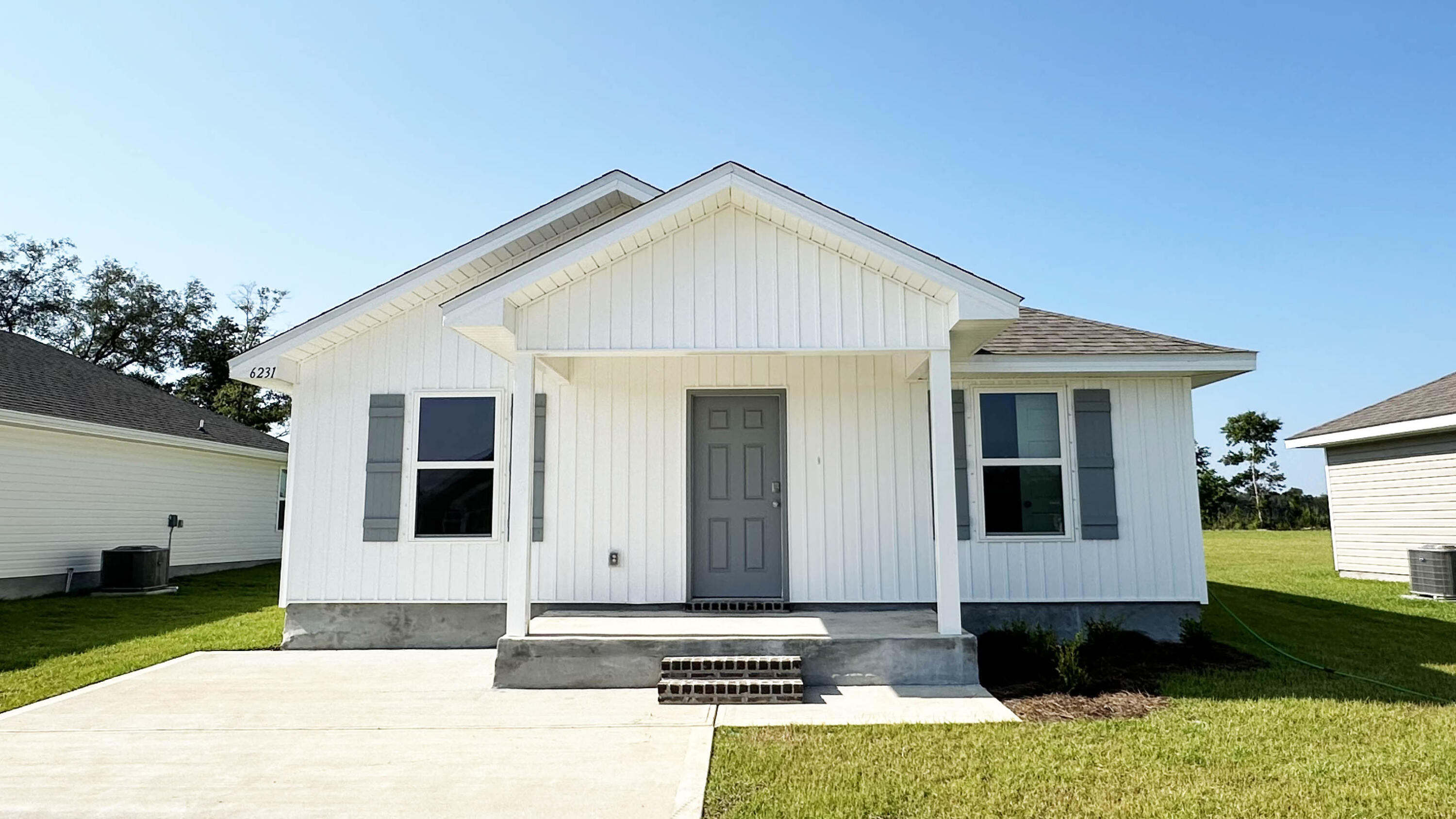 The Rivers Cove community offers residents: Gorgeous Community Pool, Community Room and Play ground. The new 'CALLAWAY' floorplan is a charming cottage style home with no wasted space, a desirable open design for relaxed living. Easy care beautiful wood look flooring, delightful kitchen with stainless appliances, quiet dishwasher, smooth top range, built in microwave and pantry. Also included is Fabric hurricane door/window protection and a Smart Home 'Connect' system with several convenient Smart Home Devices. MUST SEE.