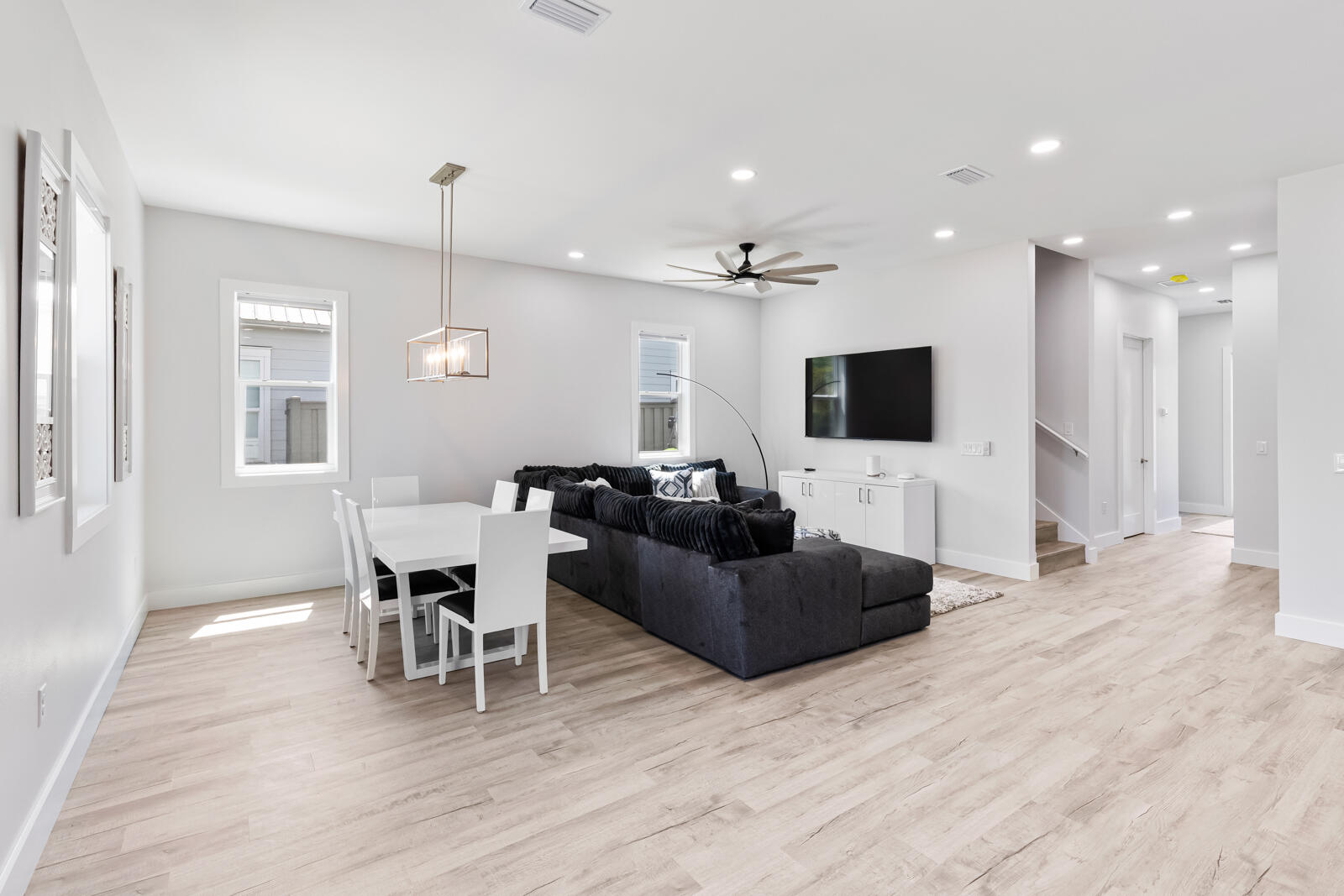 FRANGISTA BEACH 2ND ADDN - Residential
