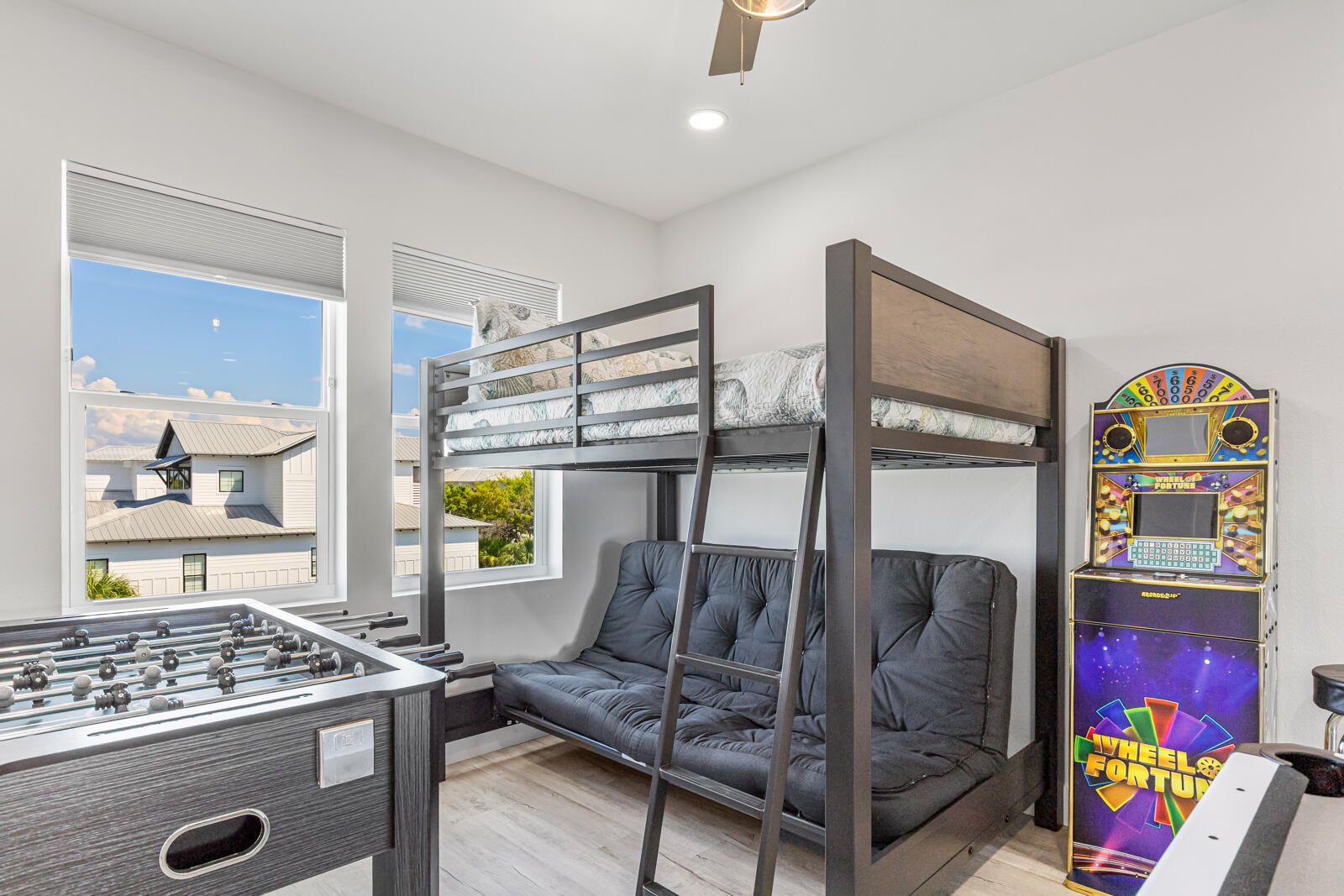 FRANGISTA BEACH 2ND ADDN - Residential