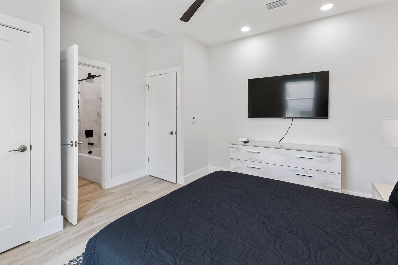 FRANGISTA BEACH 2ND ADDN - Residential