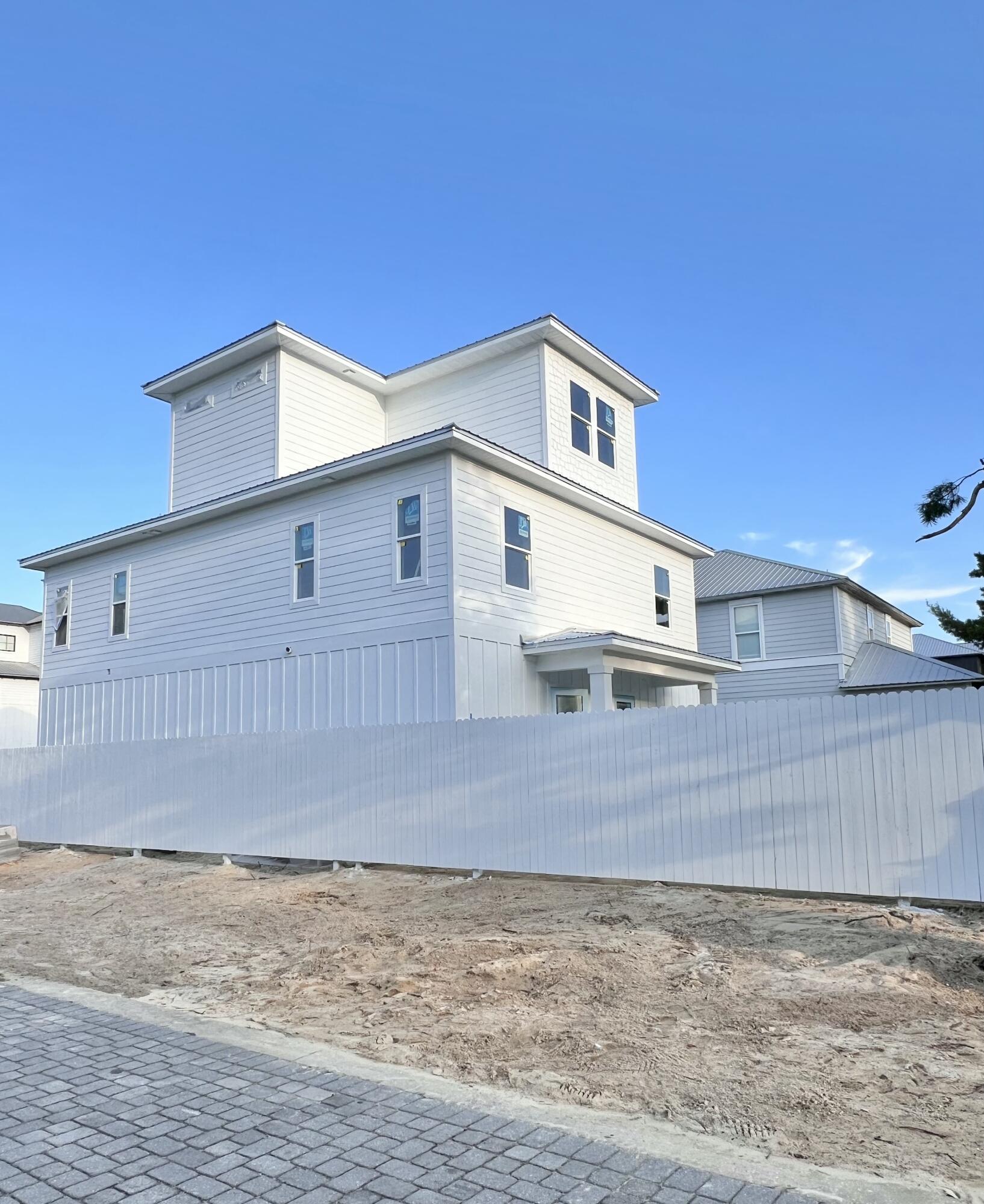 39 Charlotte Avenue