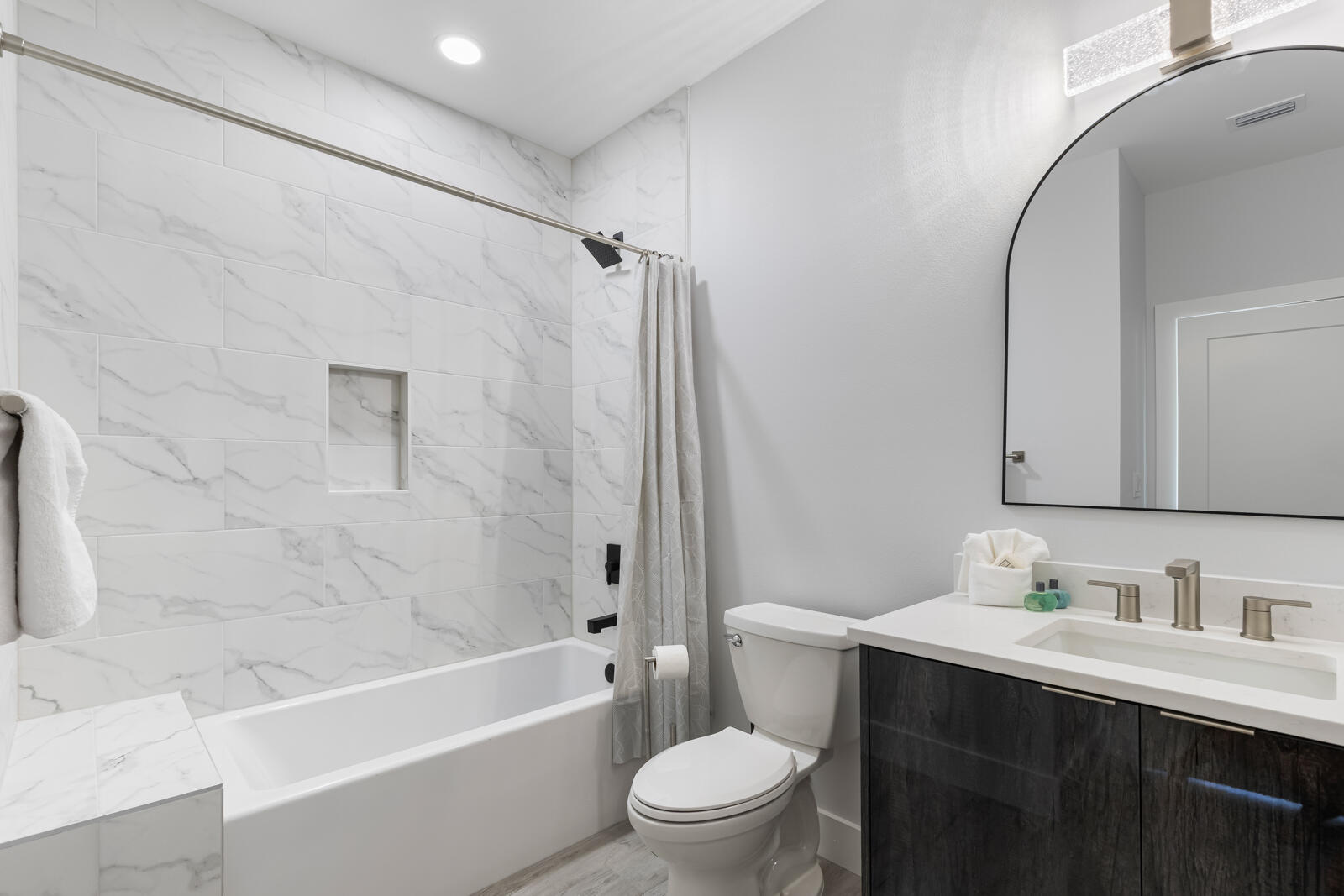 FRANGISTA BEACH 2ND ADDN - Residential