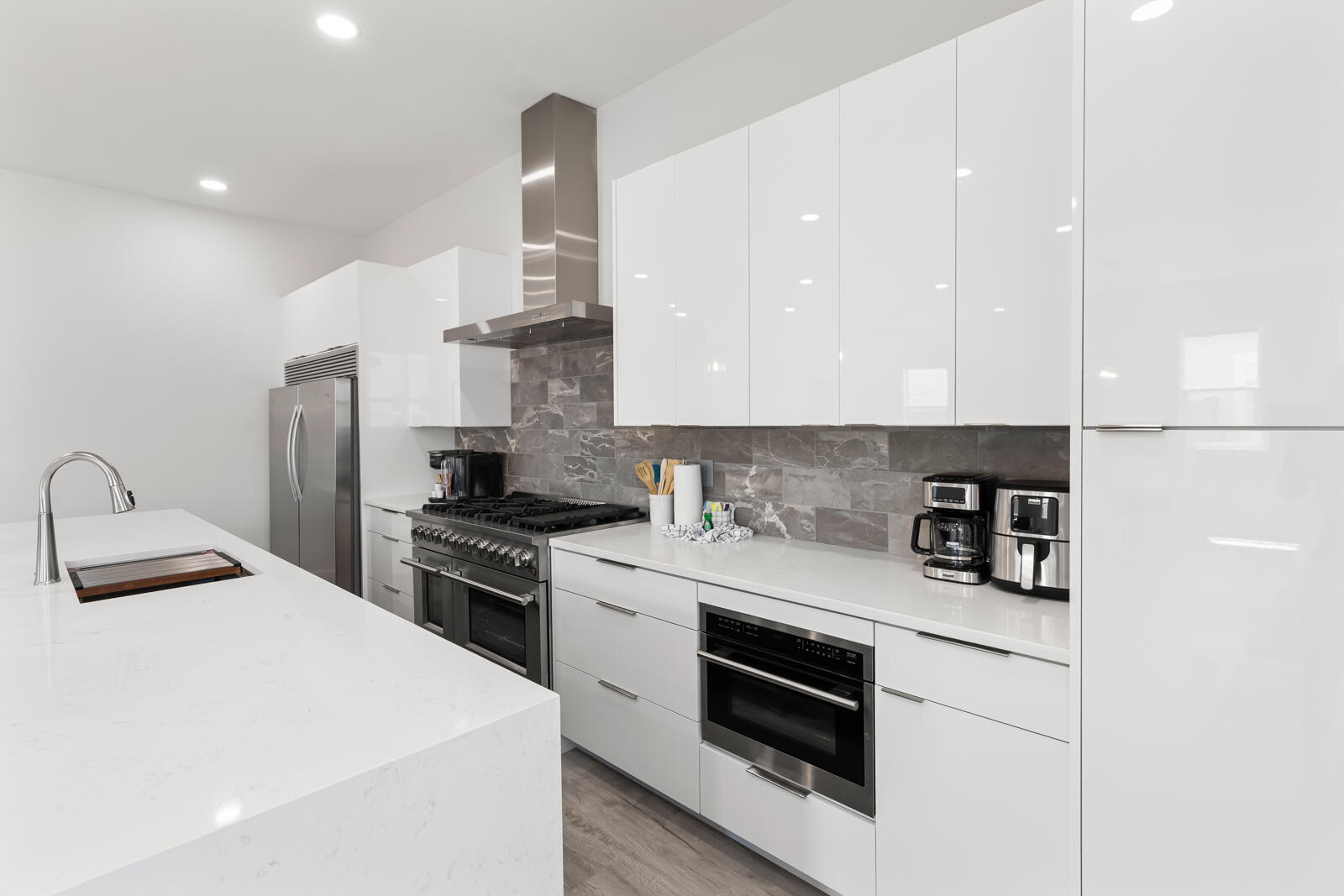 FRANGISTA BEACH 2ND ADDN - Residential