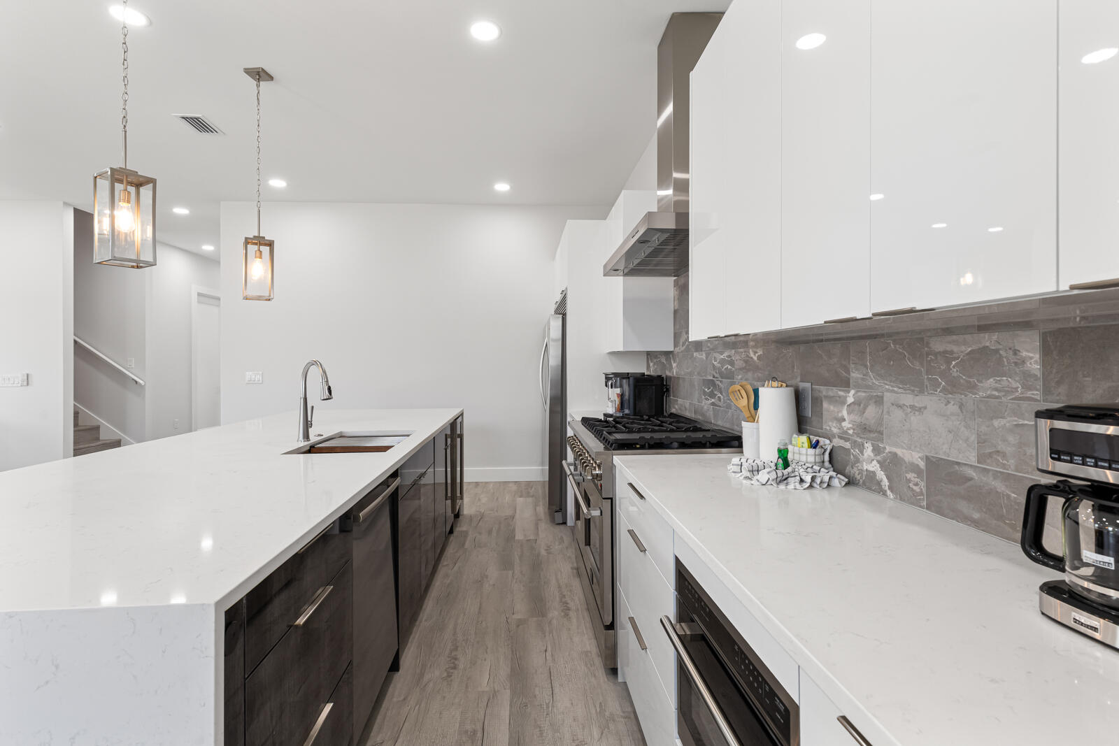 FRANGISTA BEACH 2ND ADDN - Residential