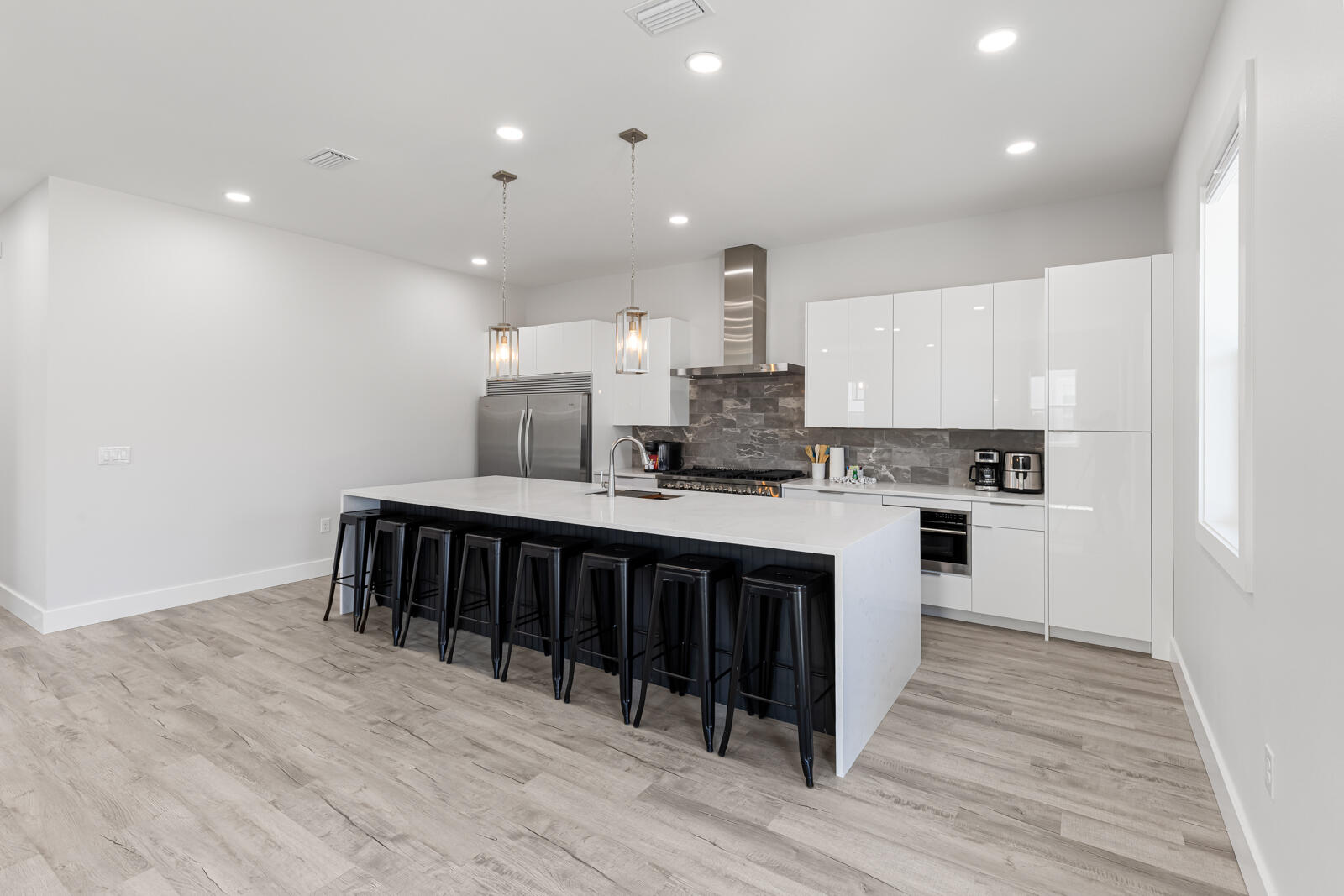 FRANGISTA BEACH 2ND ADDN - Residential