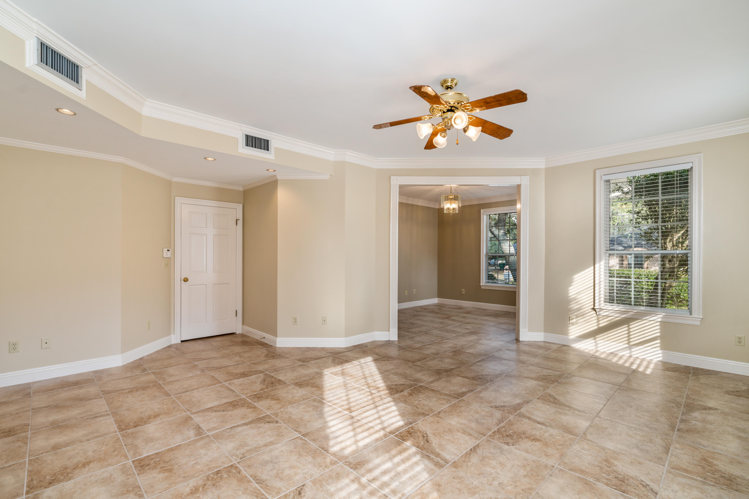 SLEEPY HOLLOW - Residential