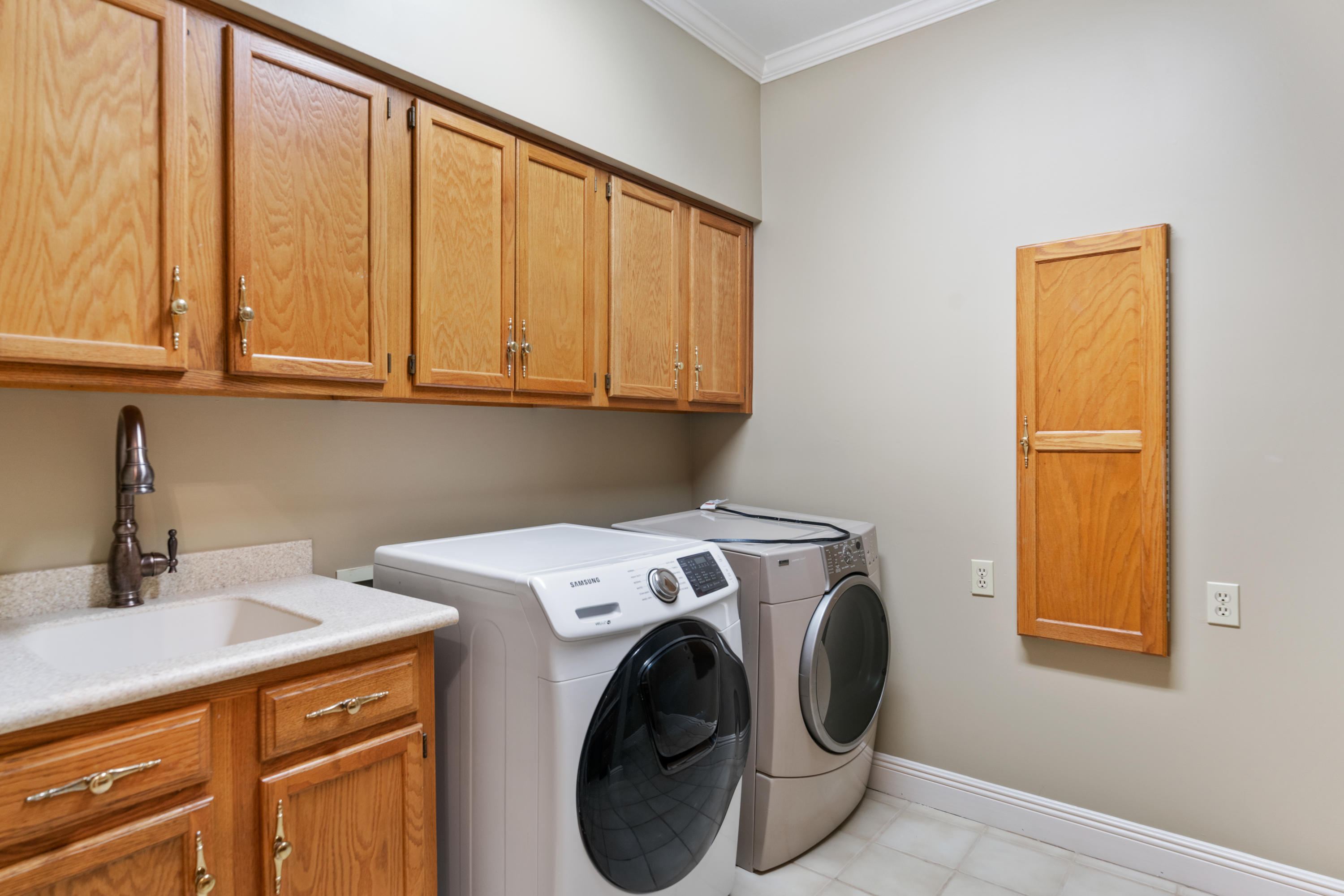 SLEEPY HOLLOW - Residential