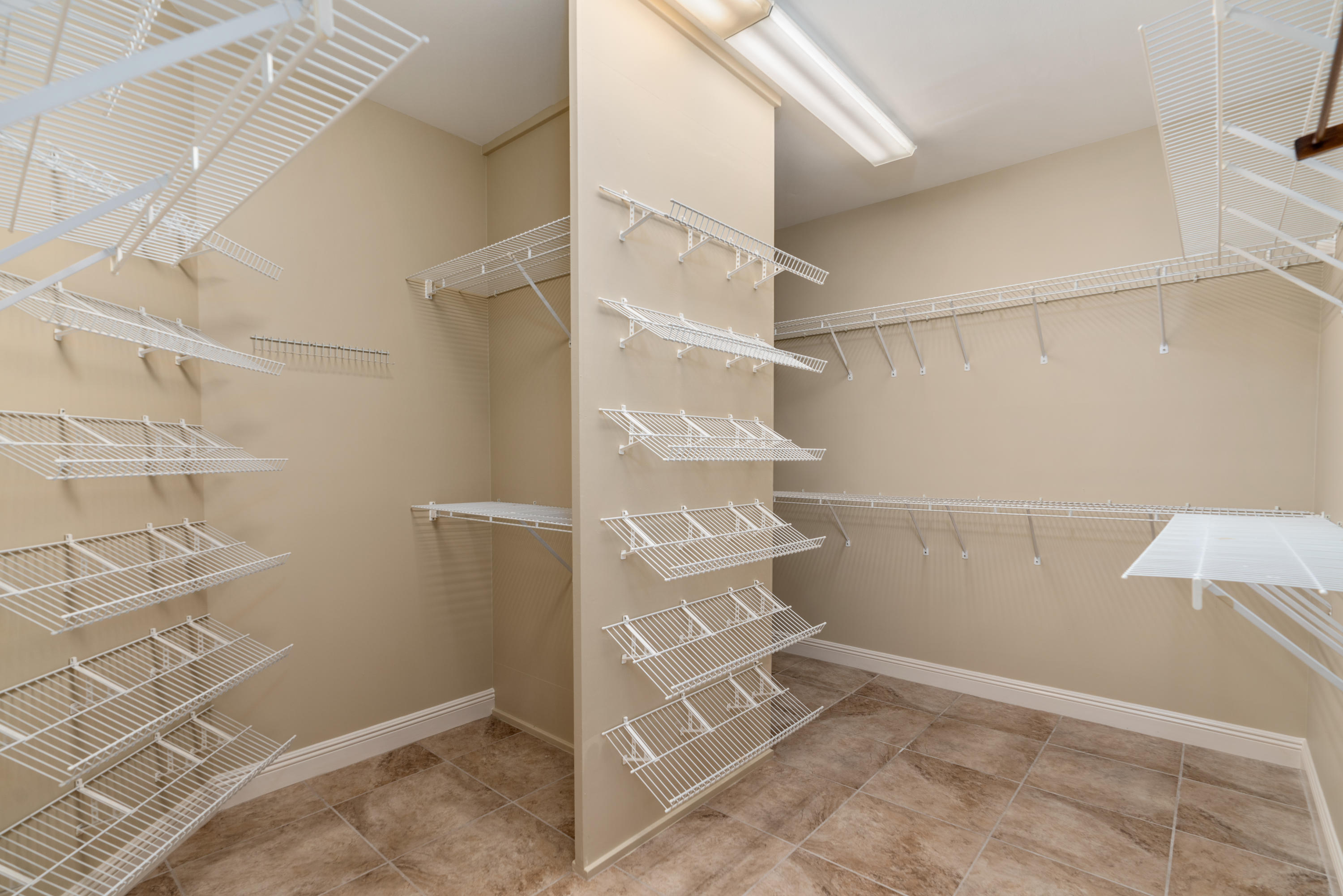 SLEEPY HOLLOW - Residential