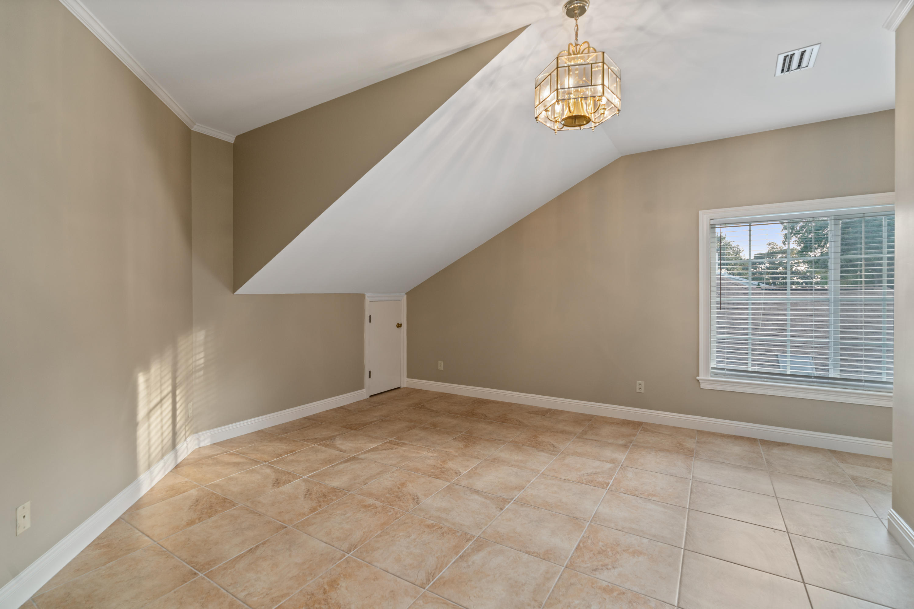 SLEEPY HOLLOW - Residential