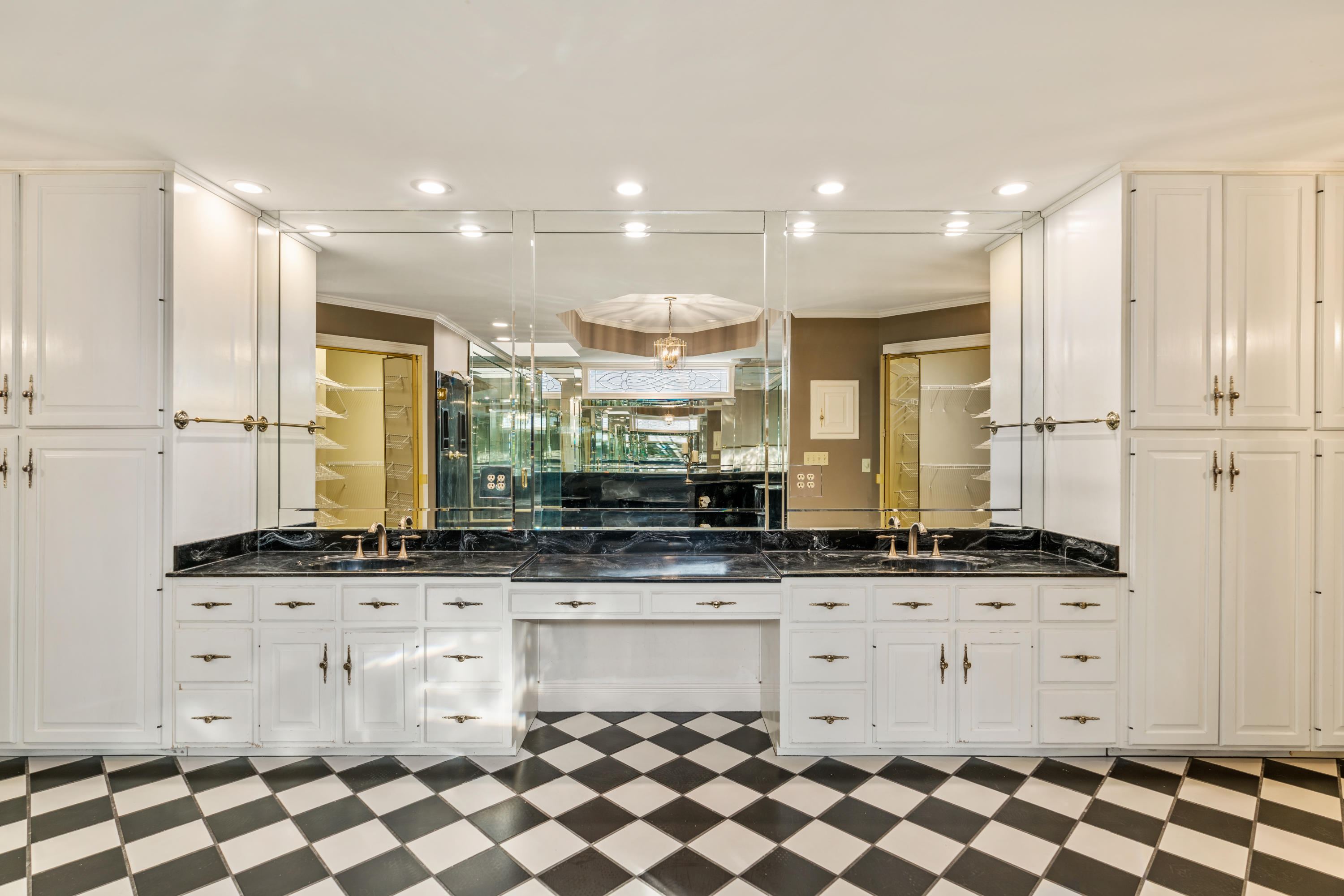 SLEEPY HOLLOW - Residential