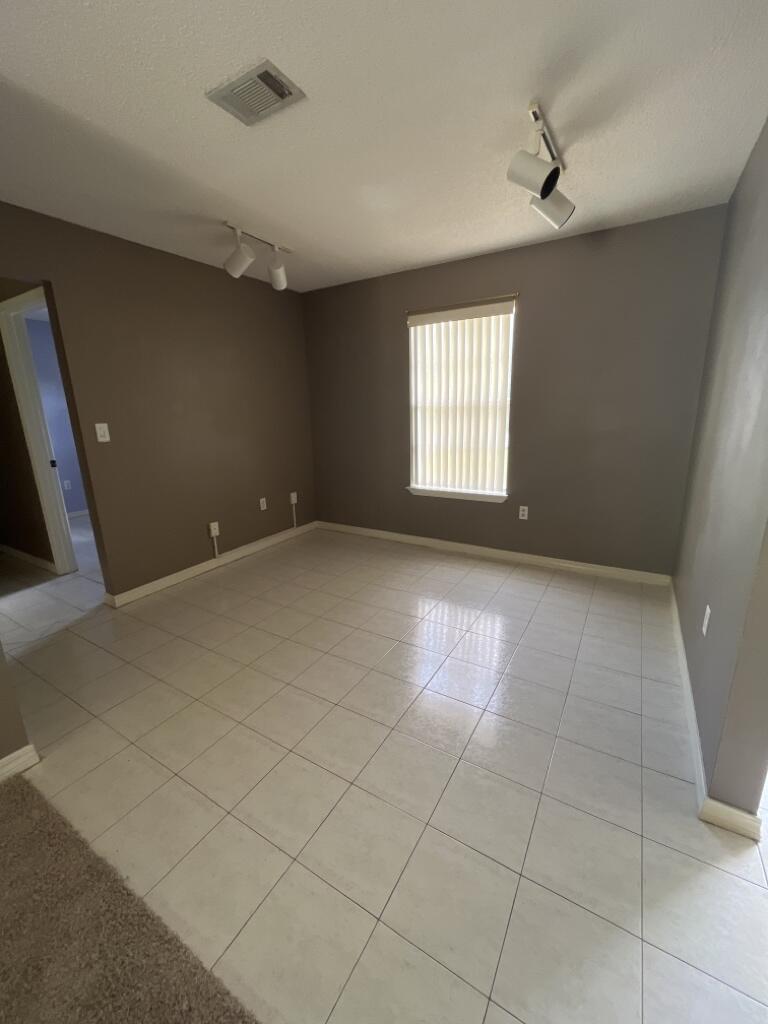 COUNTRYVIEW ESTATES 4TH ADDN PH 6 - Residential Lease