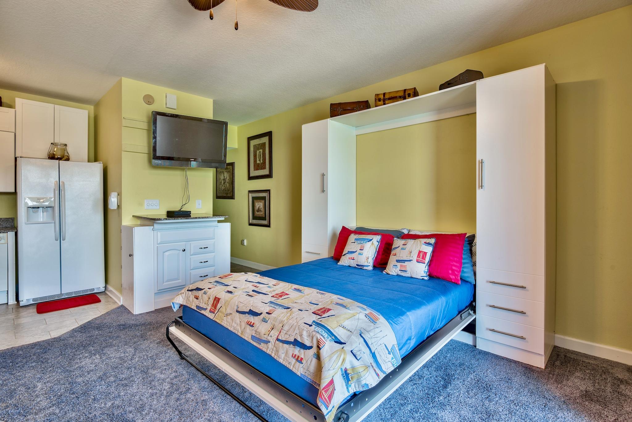 SHORES OF PANAMA - Residential