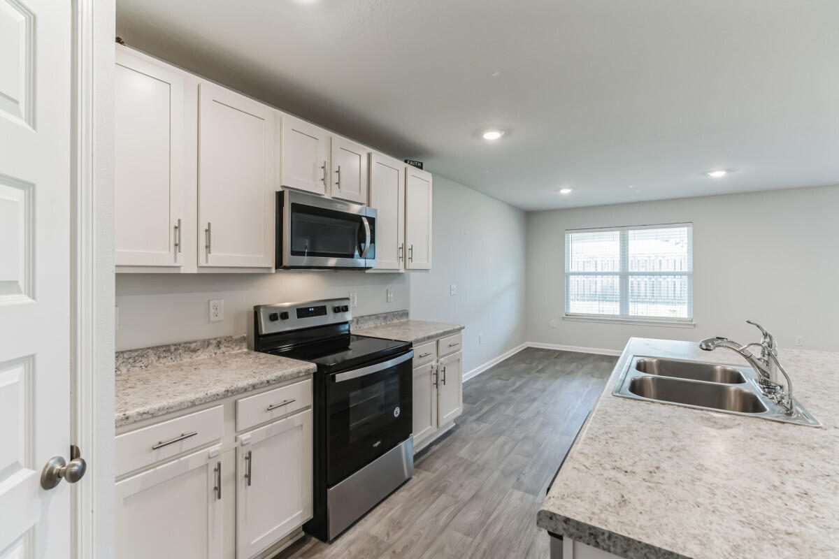 HAMMOCK BAY - Residential