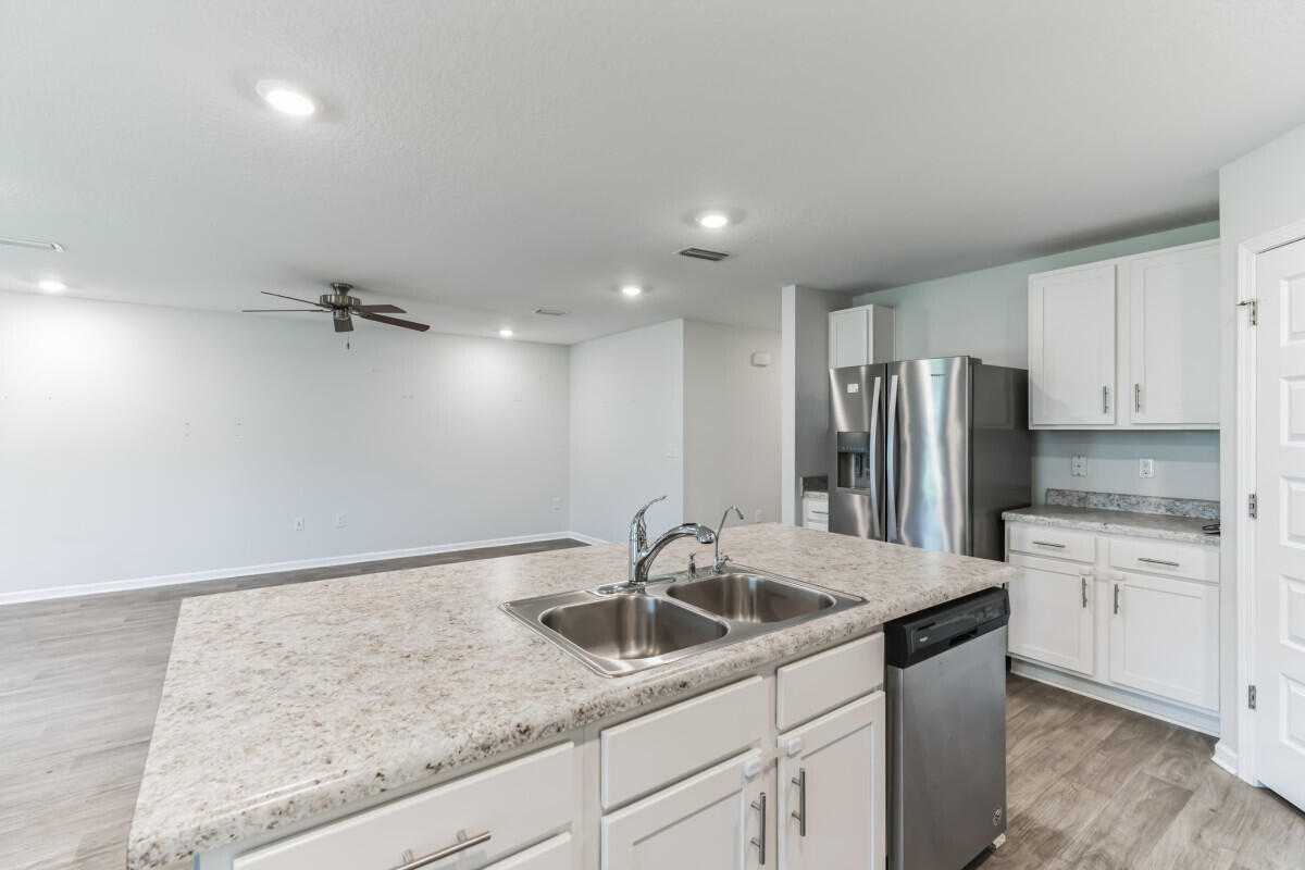 HAMMOCK BAY - Residential