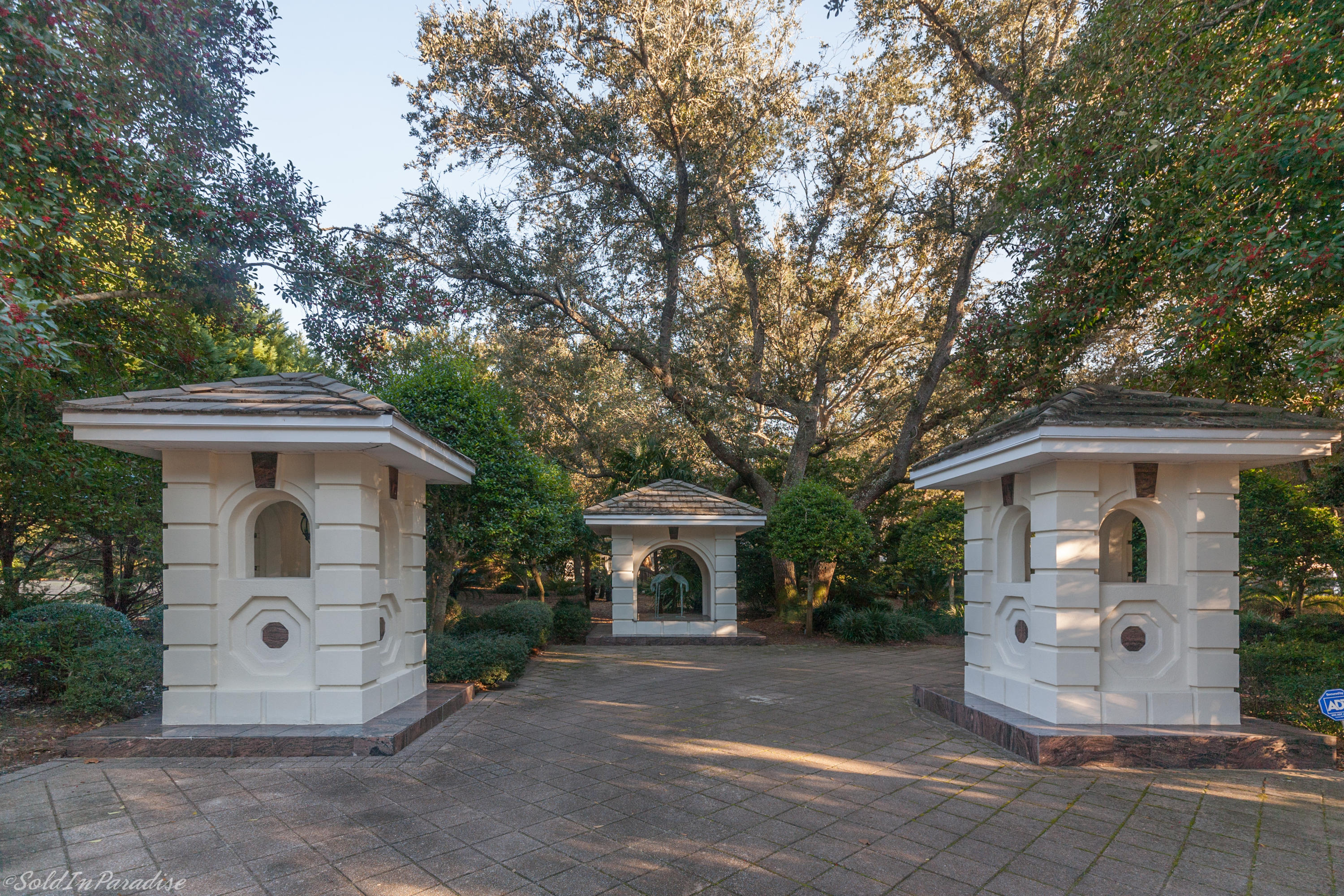 SHALIMAR POINTE S/D - Residential