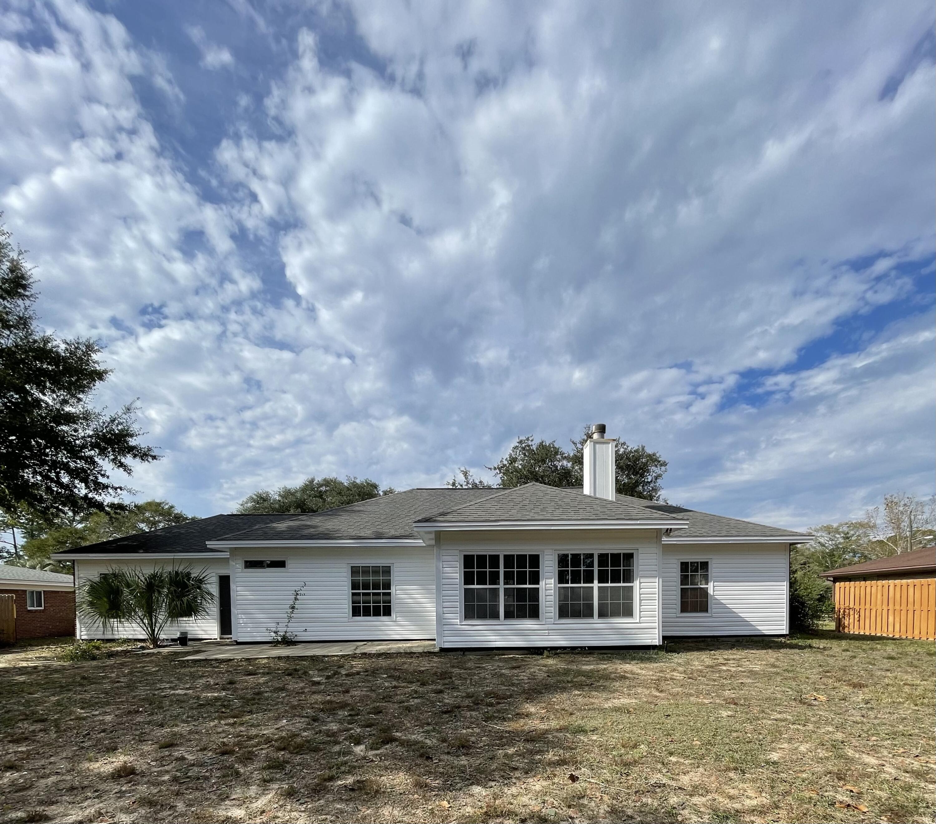 VALPARAISO PINECREST 6 - Residential