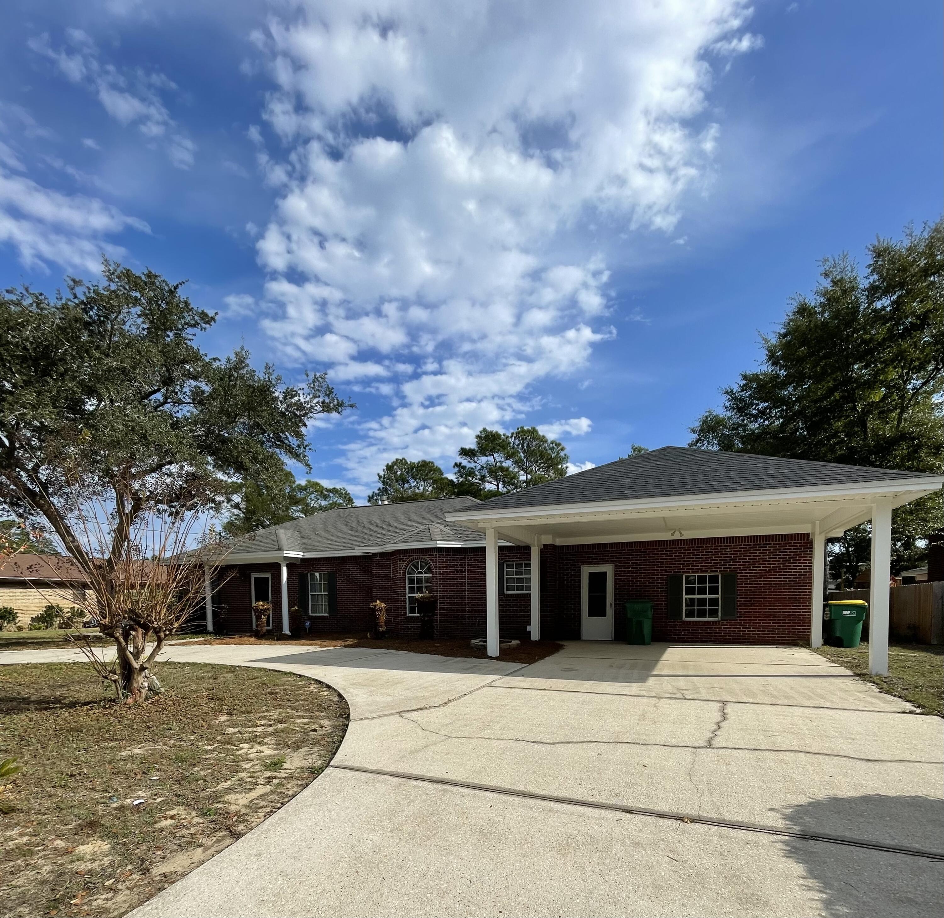 VALPARAISO PINECREST 6 - Residential