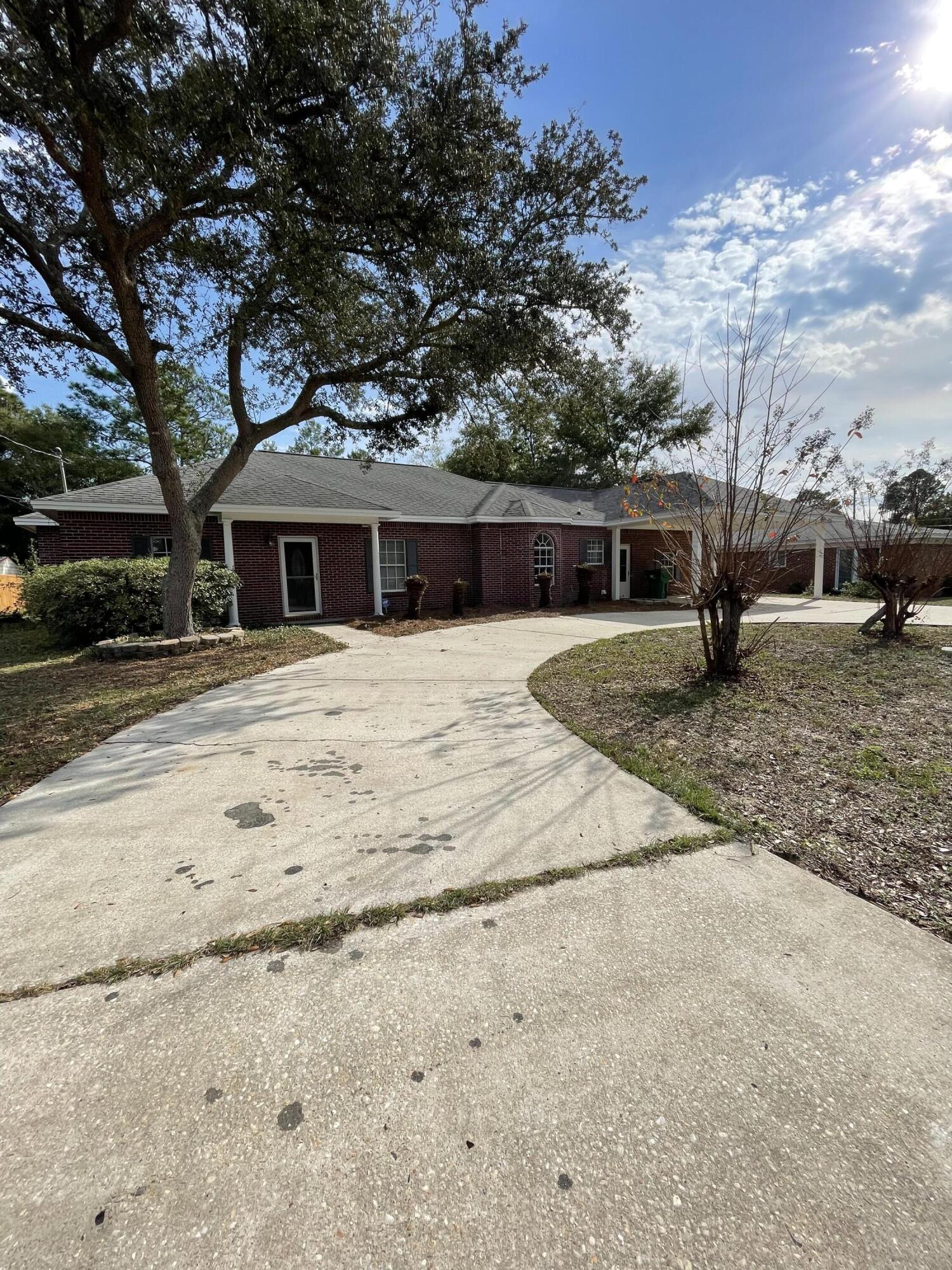 VALPARAISO PINECREST 6 - Residential