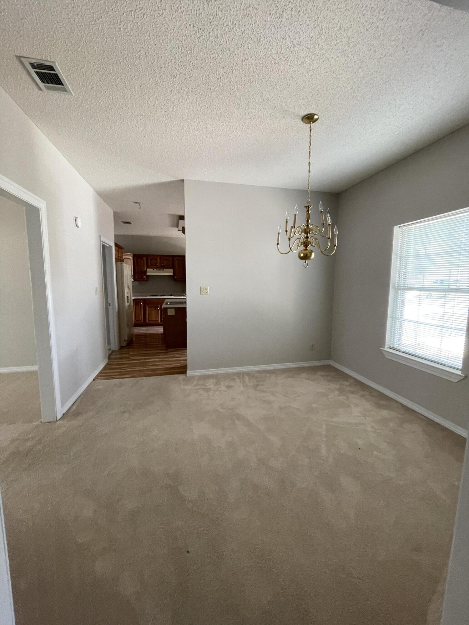 VALPARAISO PINECREST 6 - Residential