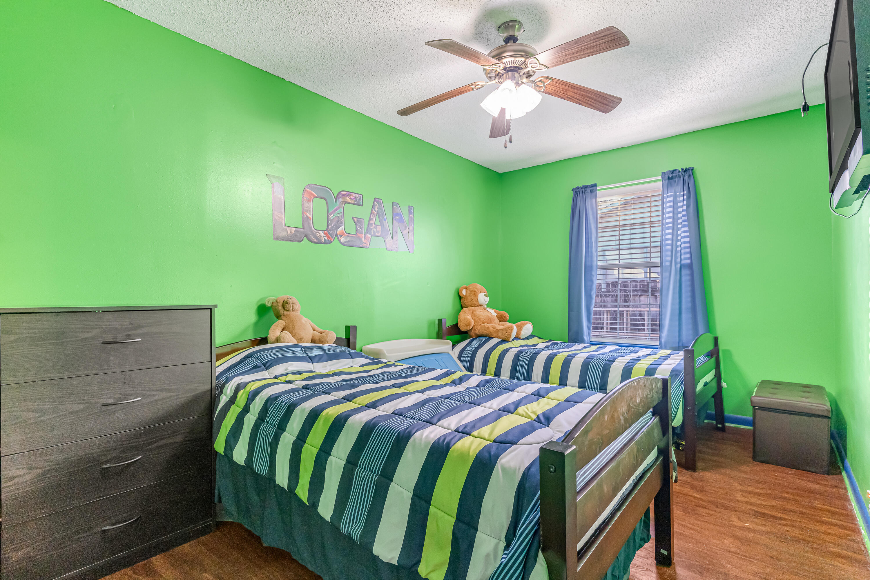 WOODLAND PARK ESTATES - Residential