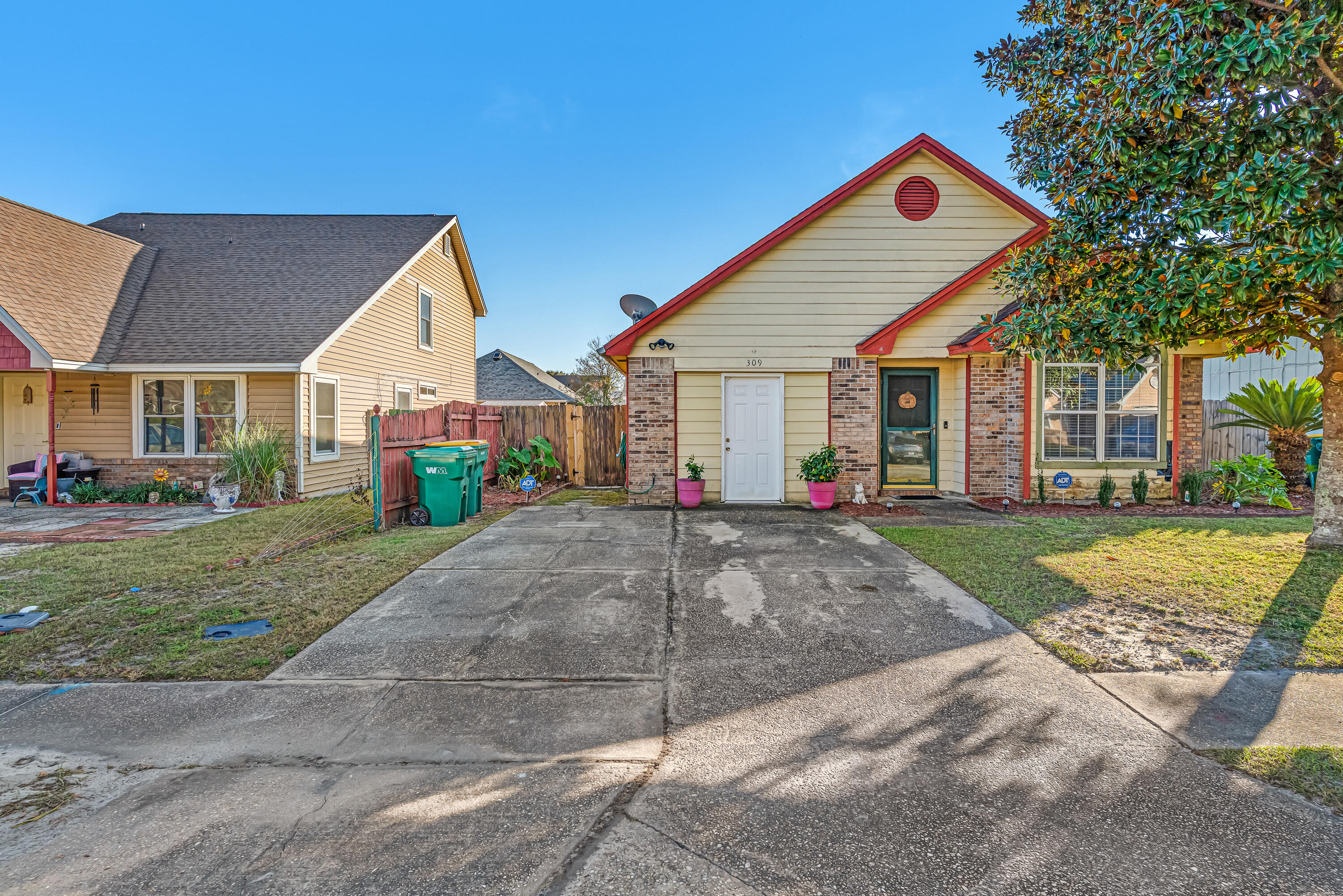 WOODLAND PARK ESTATES - Residential