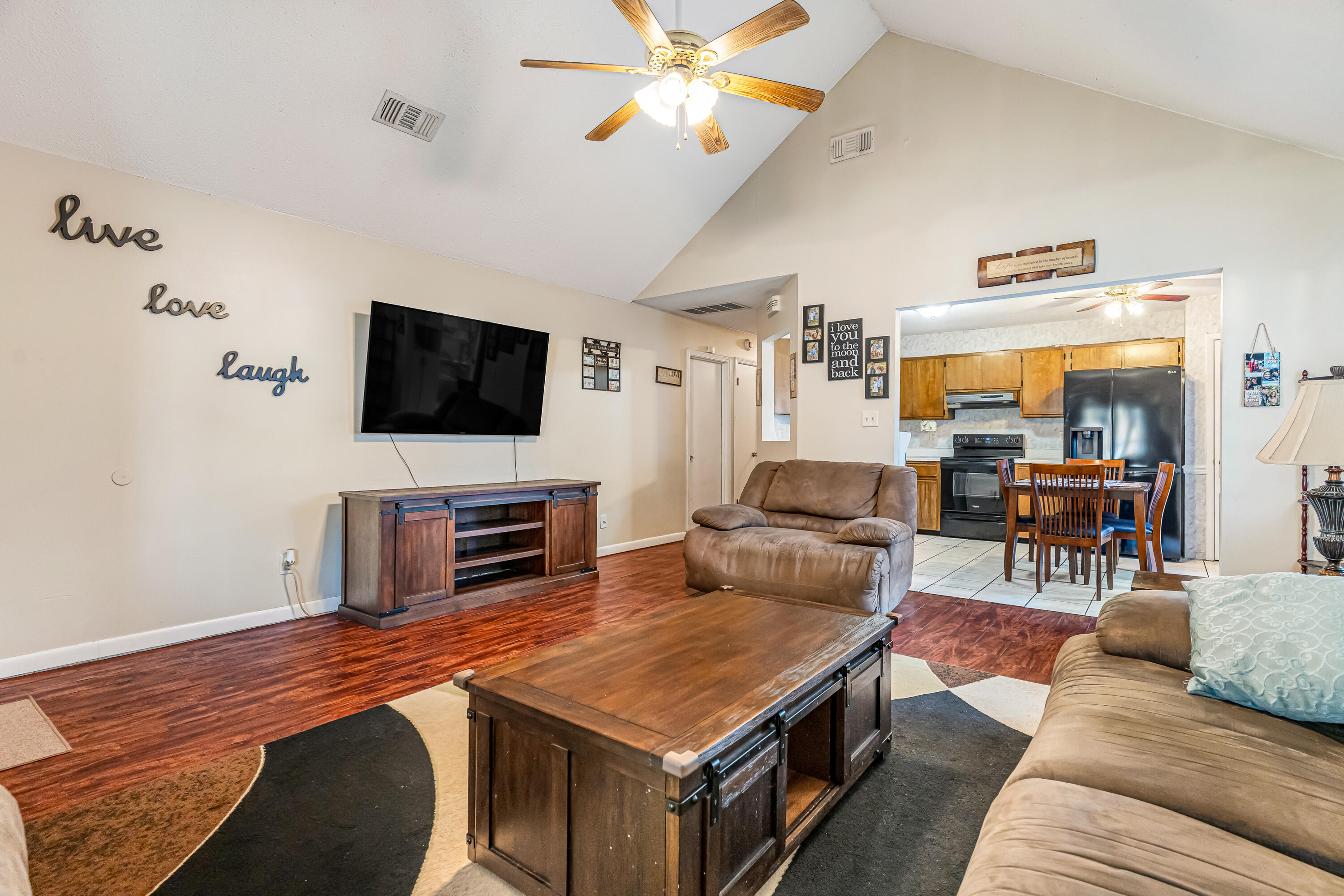 WOODLAND PARK ESTATES - Residential