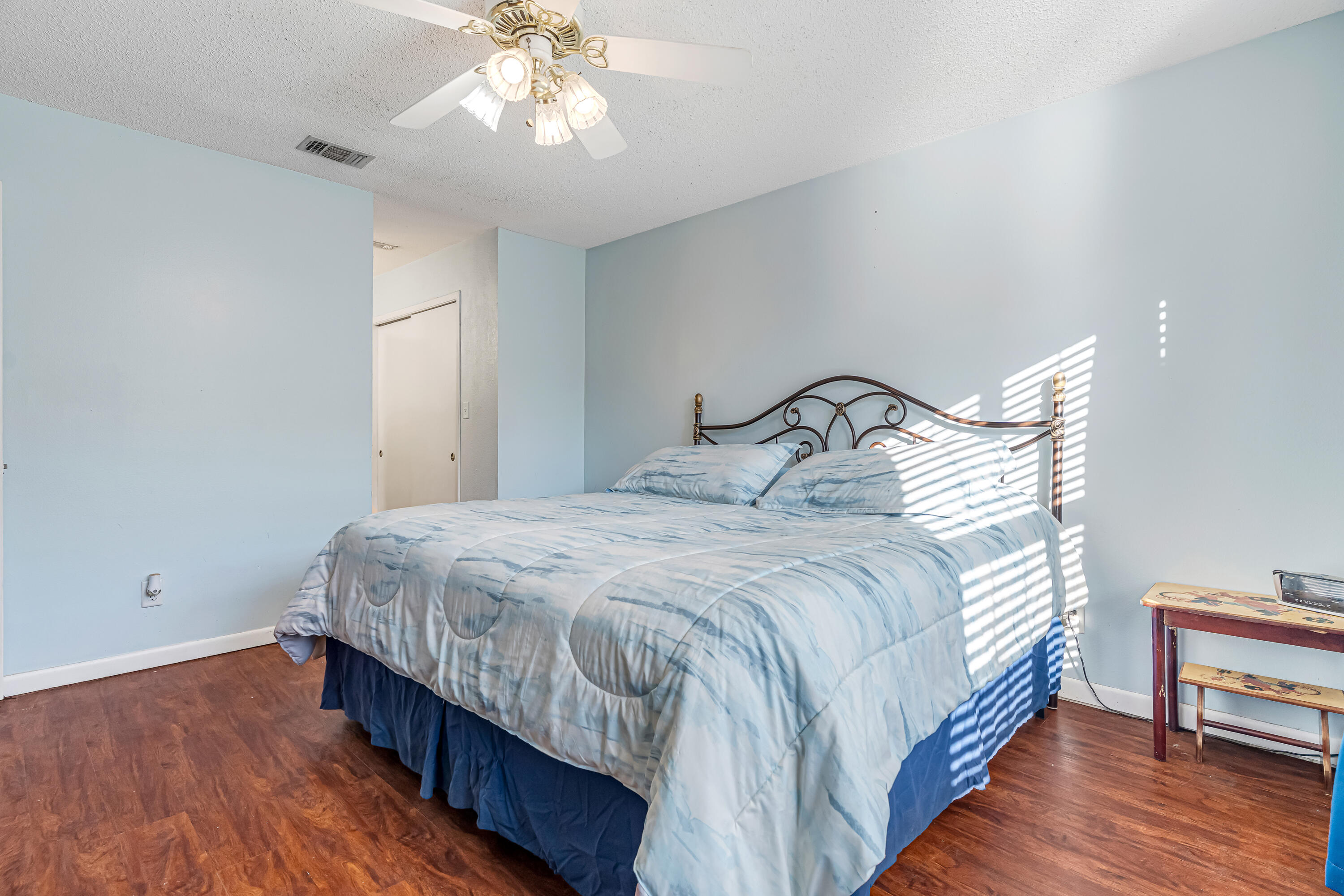 WOODLAND PARK ESTATES - Residential