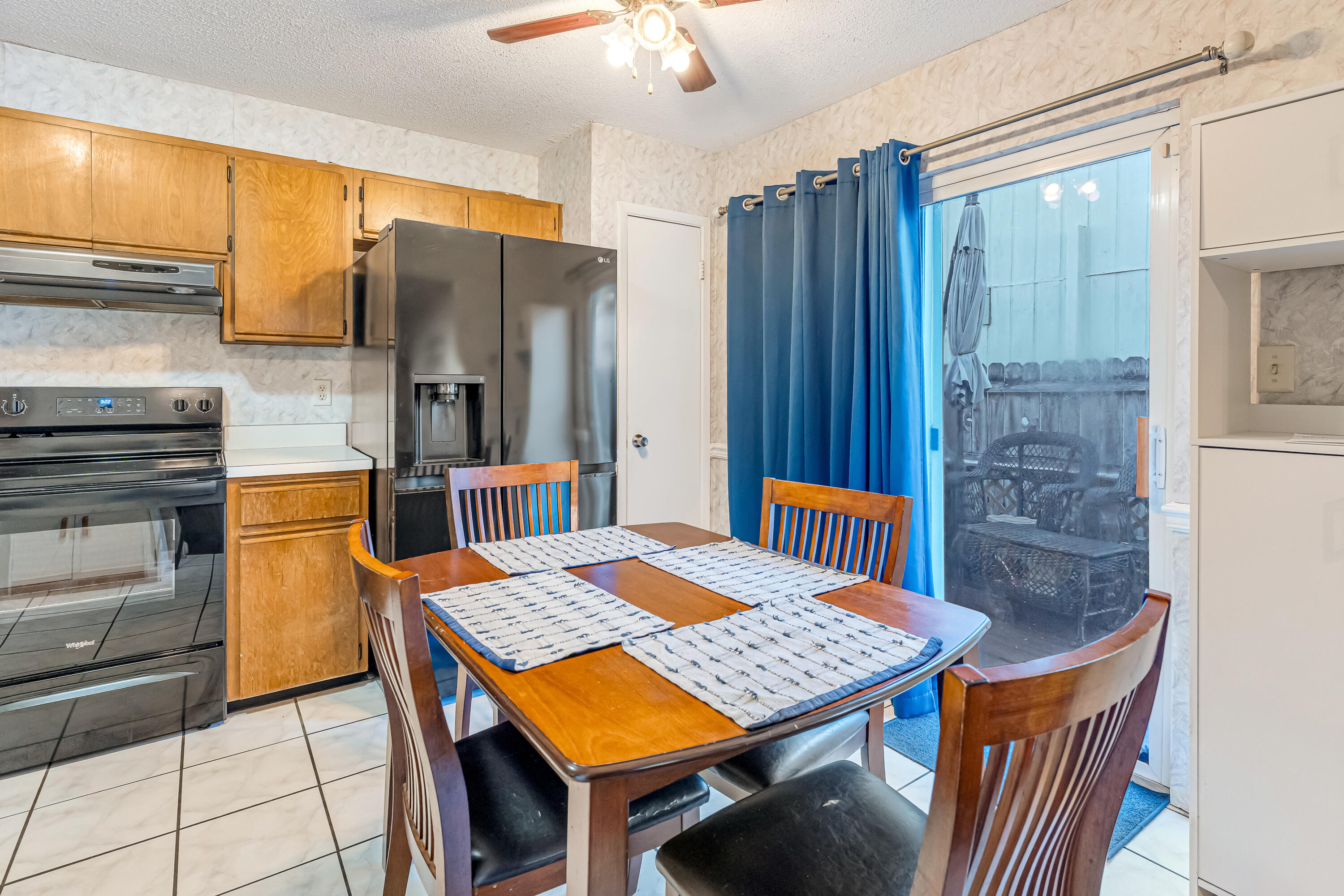 WOODLAND PARK ESTATES - Residential