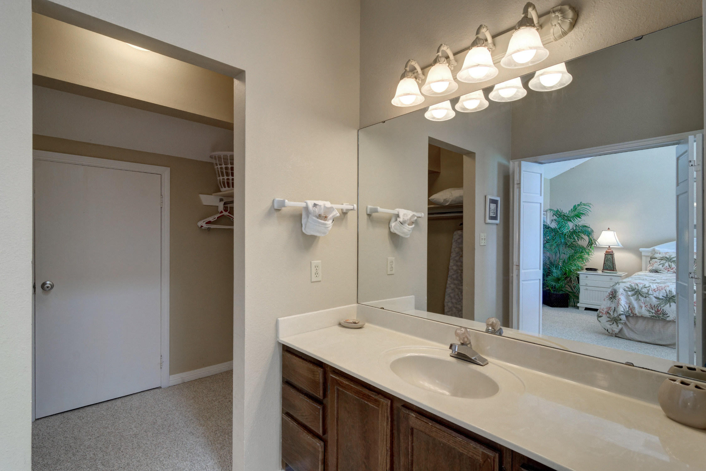 SEAWINDS T/H - Residential