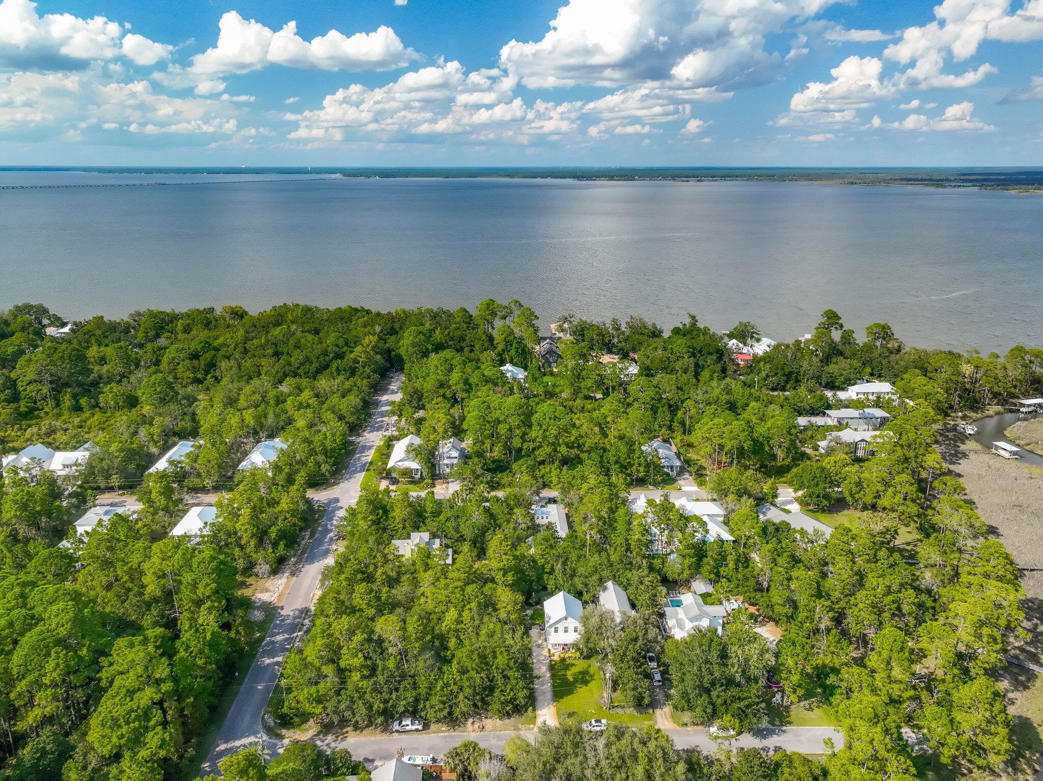 MAGNOLIA BEACH - Land